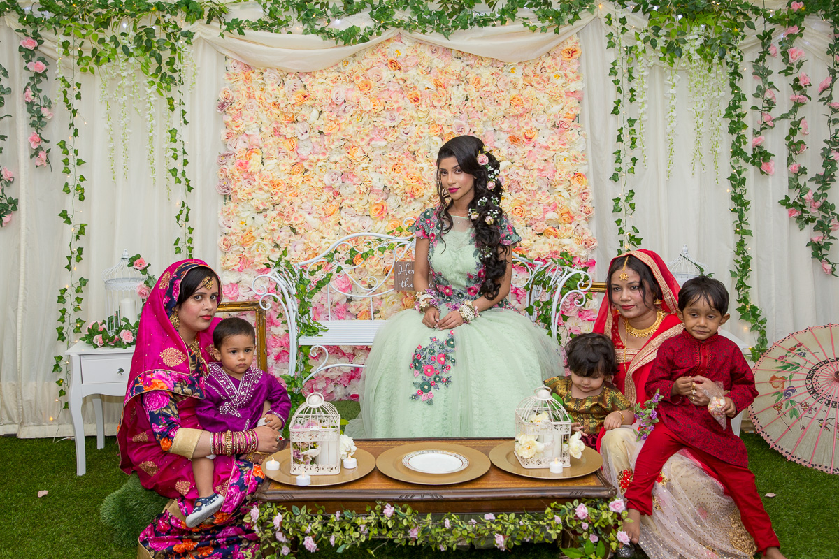 Female-Asian-wedding-photographer-london-mehndi-cardiff-natalia-smith-smita-photography-0072.jpg