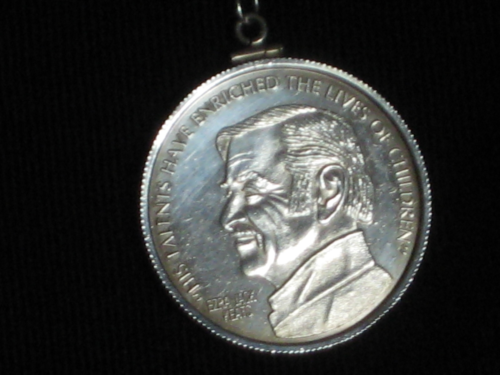 Keats Profile medal.JPG
