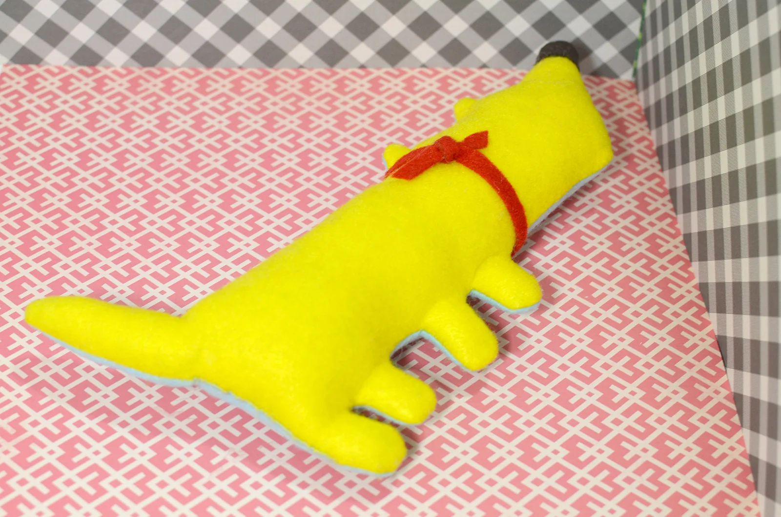 01.DOG-BlueOrangeHeart09.jpg