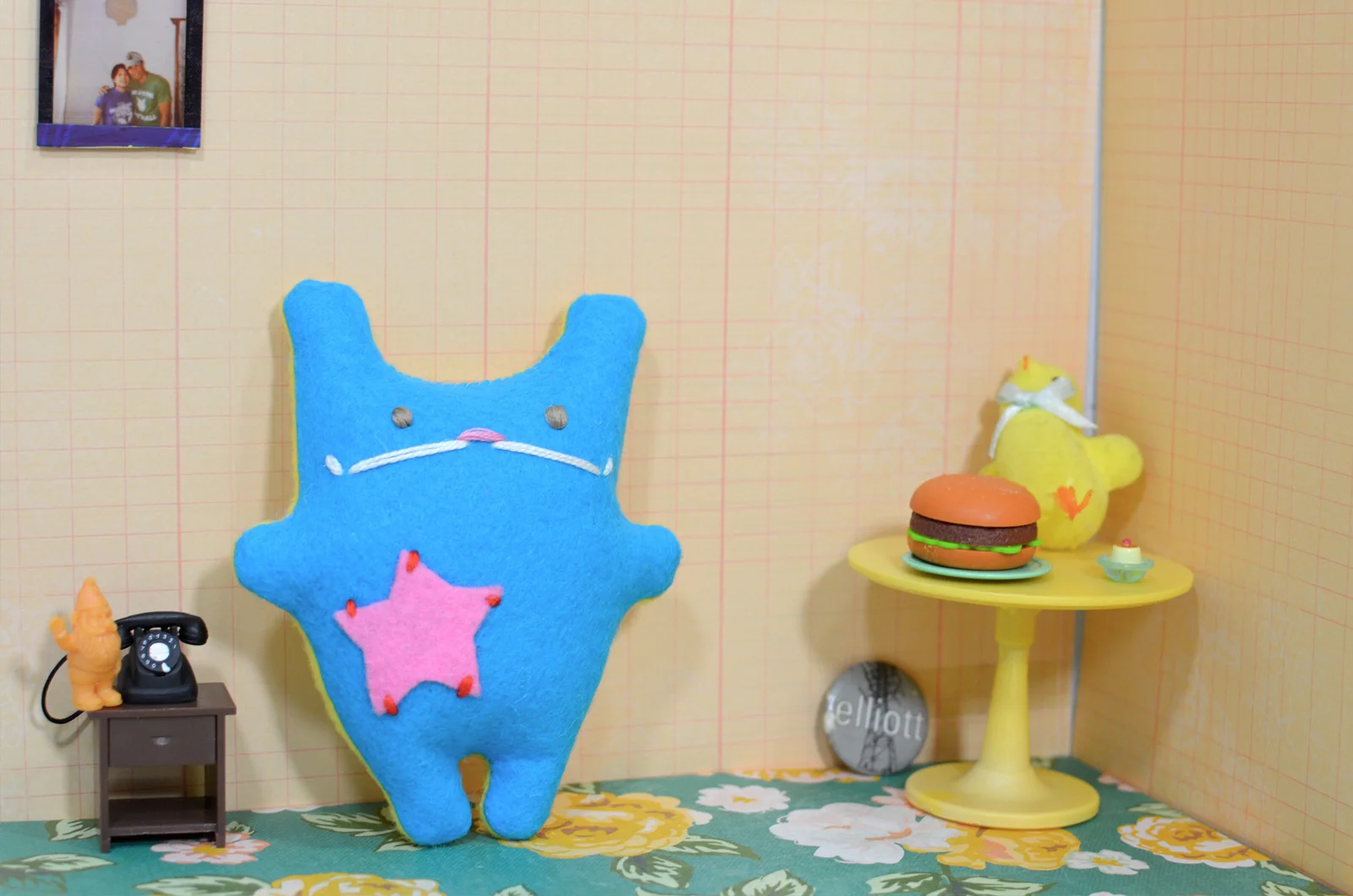 03.SMALL-BLUE-PinkStar00.jpg