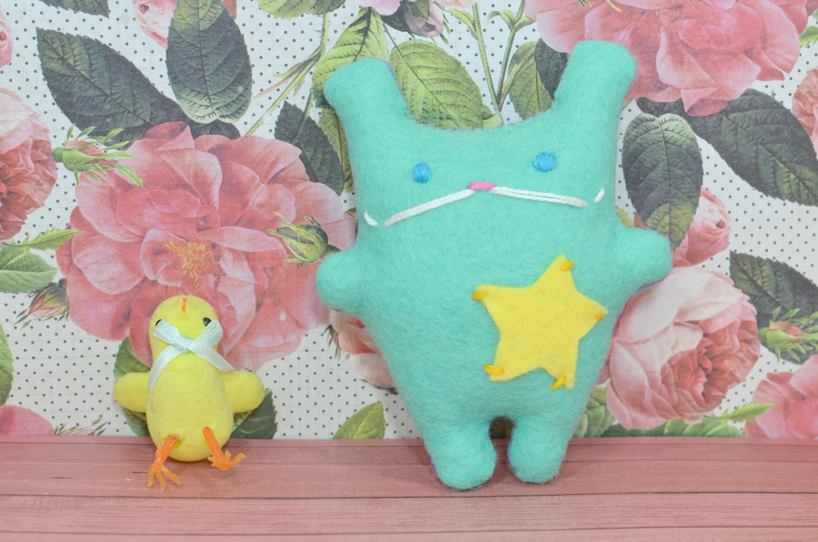 01.SMALL-Green-YellStar04.jpg