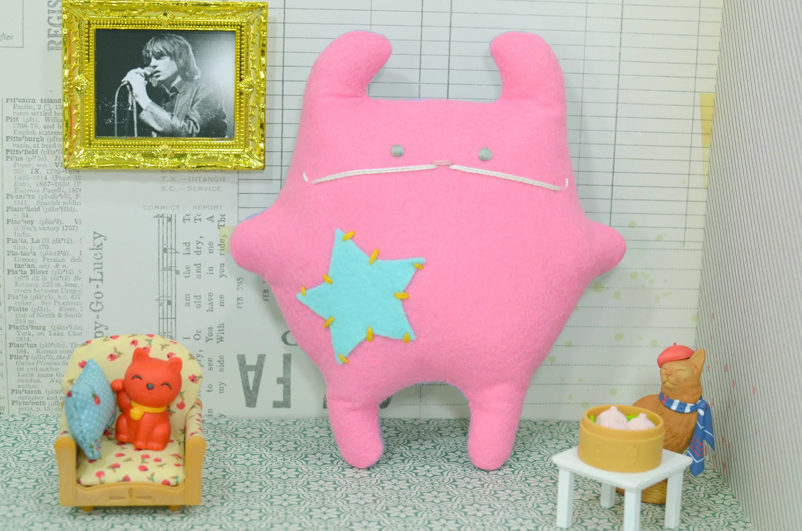 01.MED-Pink-BlueStar05.jpg