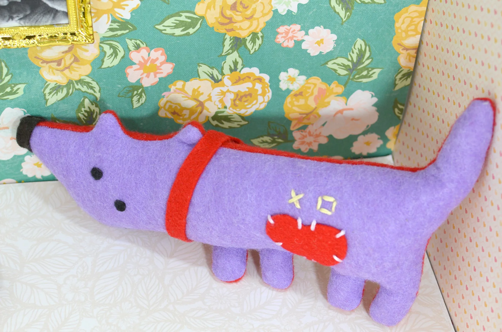 01.DOG-PurptRedHeart02.jpg