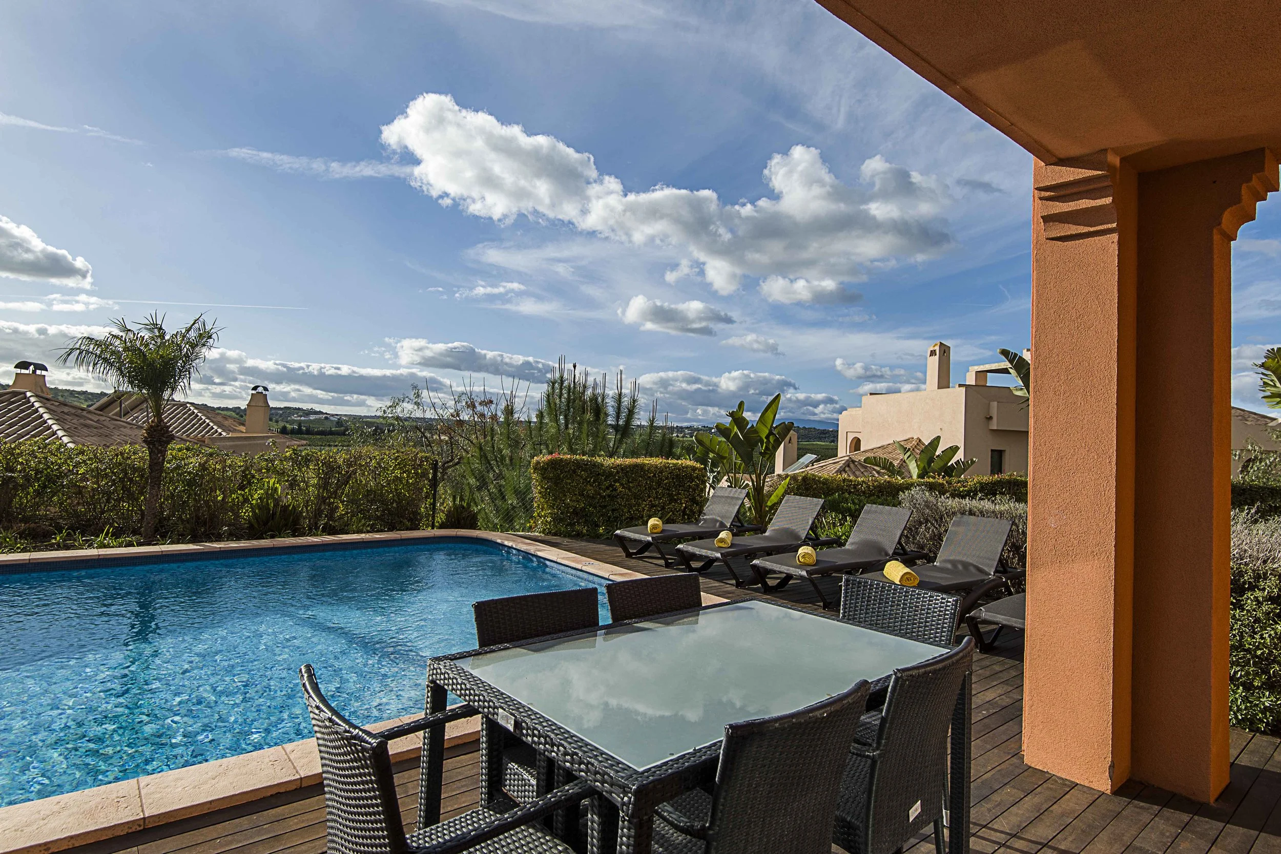 FOUR BEDROOM VILLAS WITH PRIVATE POOL Four bedroom villas are between 158sqm and 190sqm habitable area on plots of 600-700sqm, featuring beautifully landscaped gardens with a private swimming pool (8m x 4m; depth 0.9m - 1.6m). This modern villa has its own private swimming pool with furnished sun terrace surrounded by landscaped gardens. The kitchen is fully equipped with washing machine, dishwasher, fridge/freezer, microwave, oven, electric hob, kettle, toaster, blender and kitchenware. The villa also has a spacious lounge, dining area, four bedrooms, four bathrooms, a guest toilet and a roof terrace.