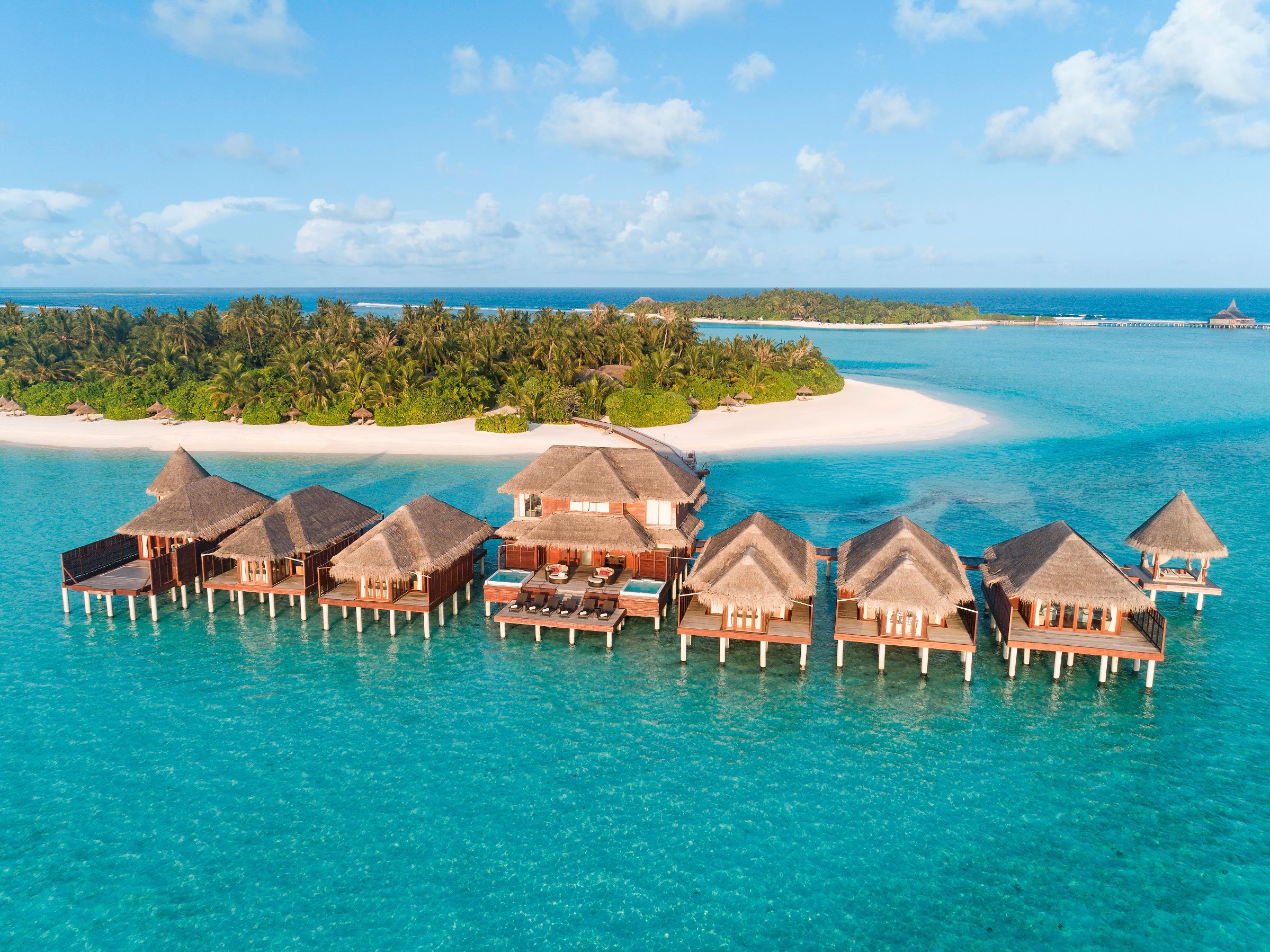 Aerial_Anantara_Dhigu_Spa_02.jpg