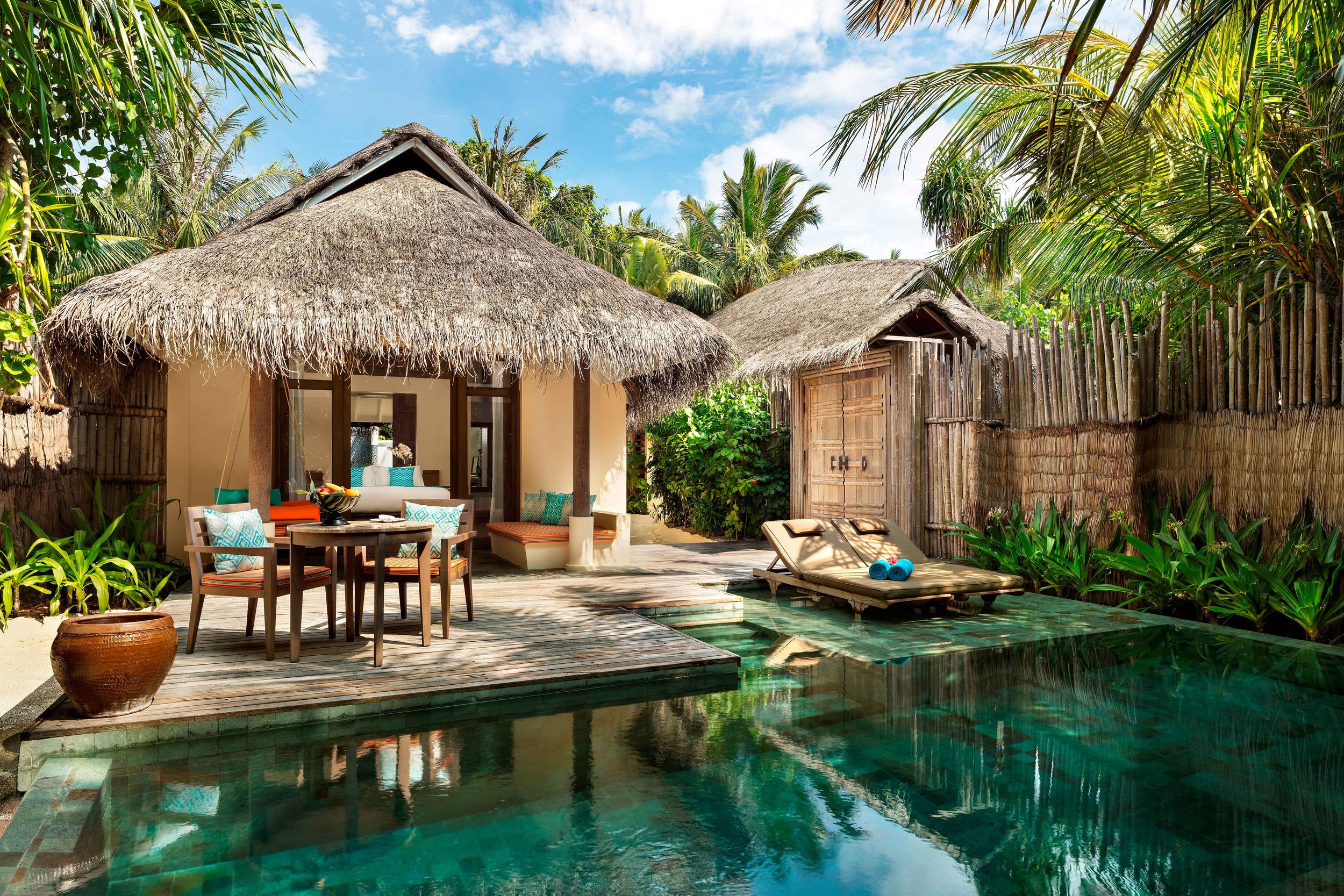 Anantara_Dhigu_Pool_Villa.jpg