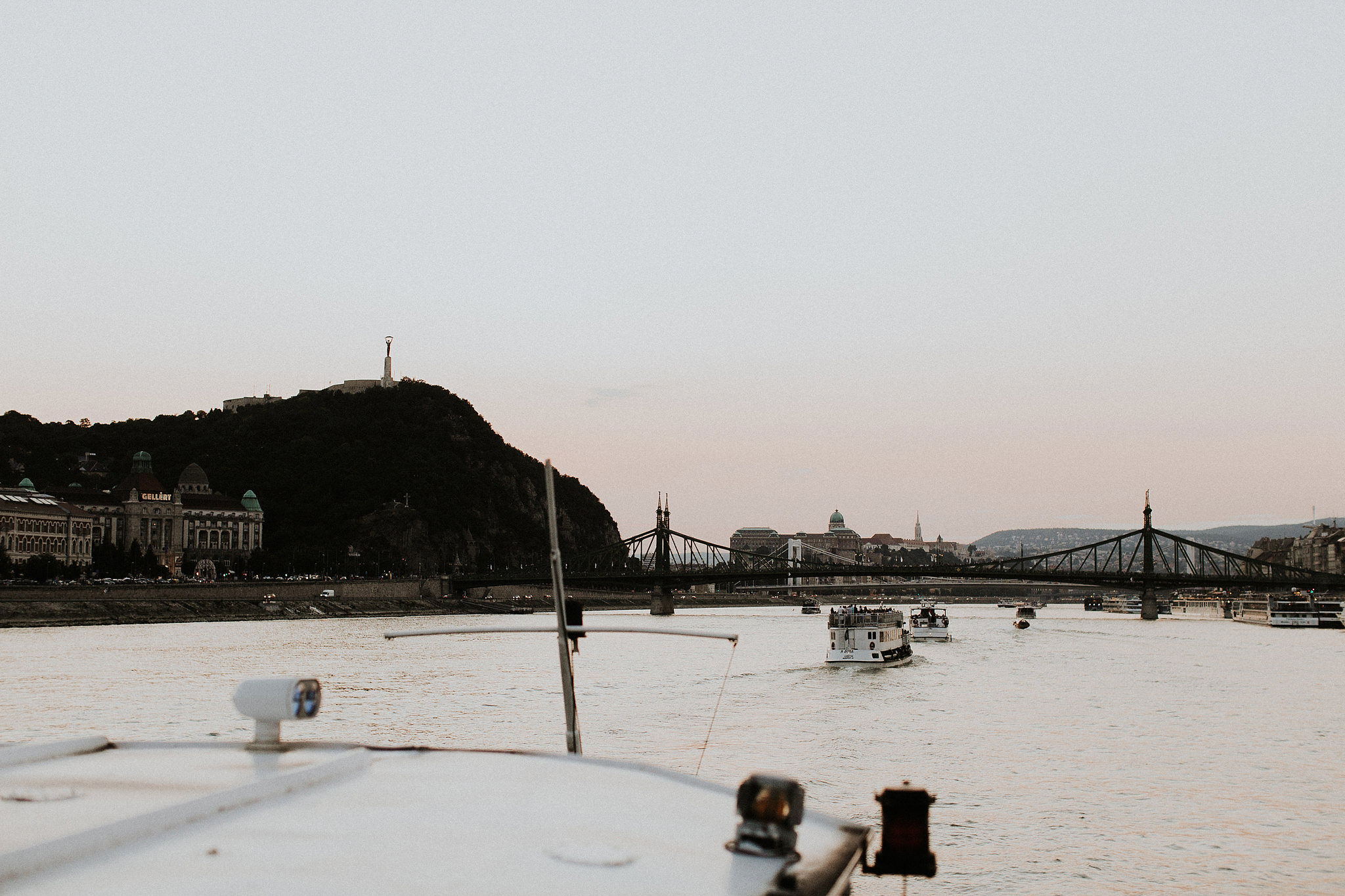Sandra+Benjamin_boat_small_130.jpg