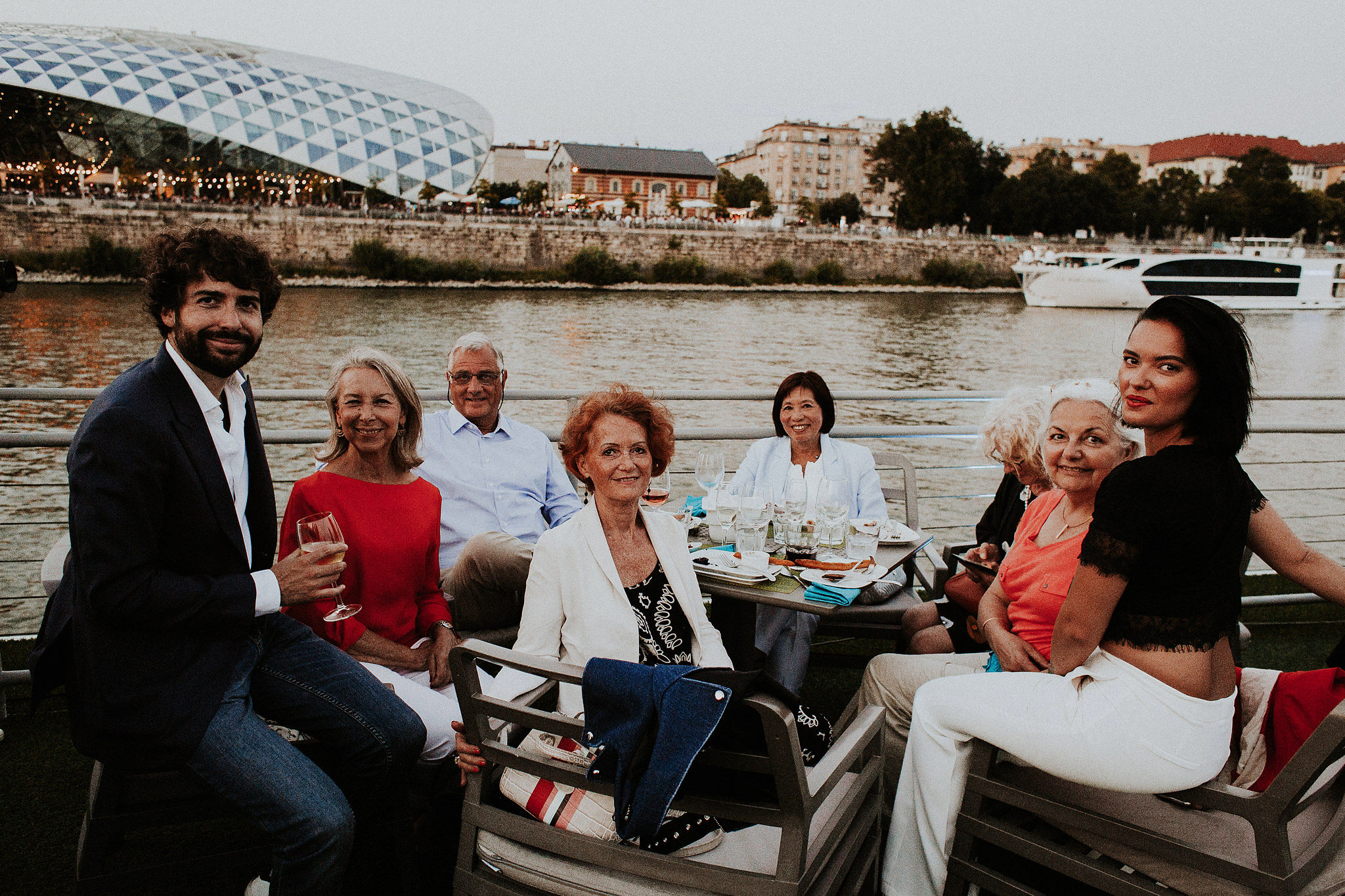 Sandra+Benjamin_boat_small_131.jpg