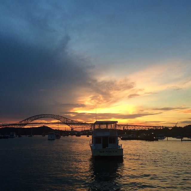 A final Panamanian sunset over the Bridge of the Americas. It will be some time before Temujin sees this continent again. Next stop, Hiva Oa, some 4000 miles and one month hence. #gowest #temujin #hardtack