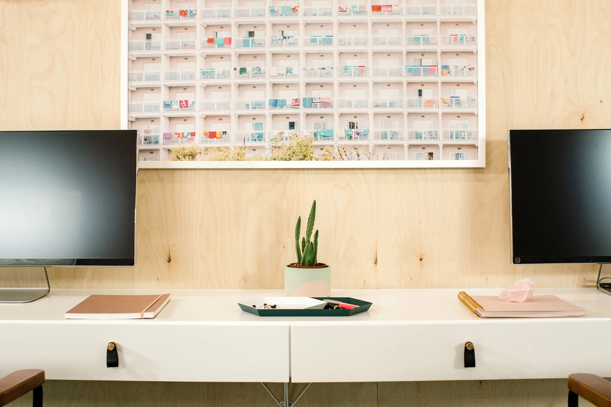 sophieeptonphotographydianaoffice-56.jpg