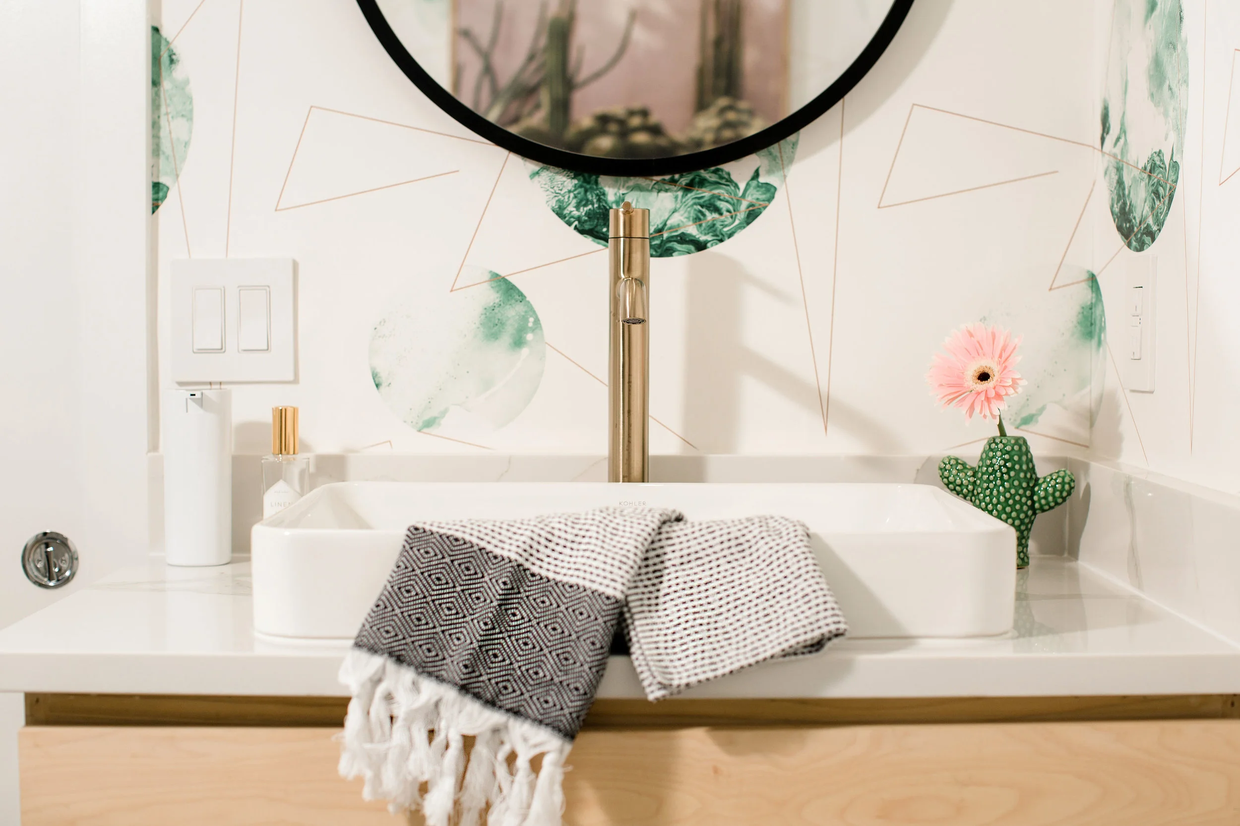 sophieeptonphotographydianaoffice-83.jpg