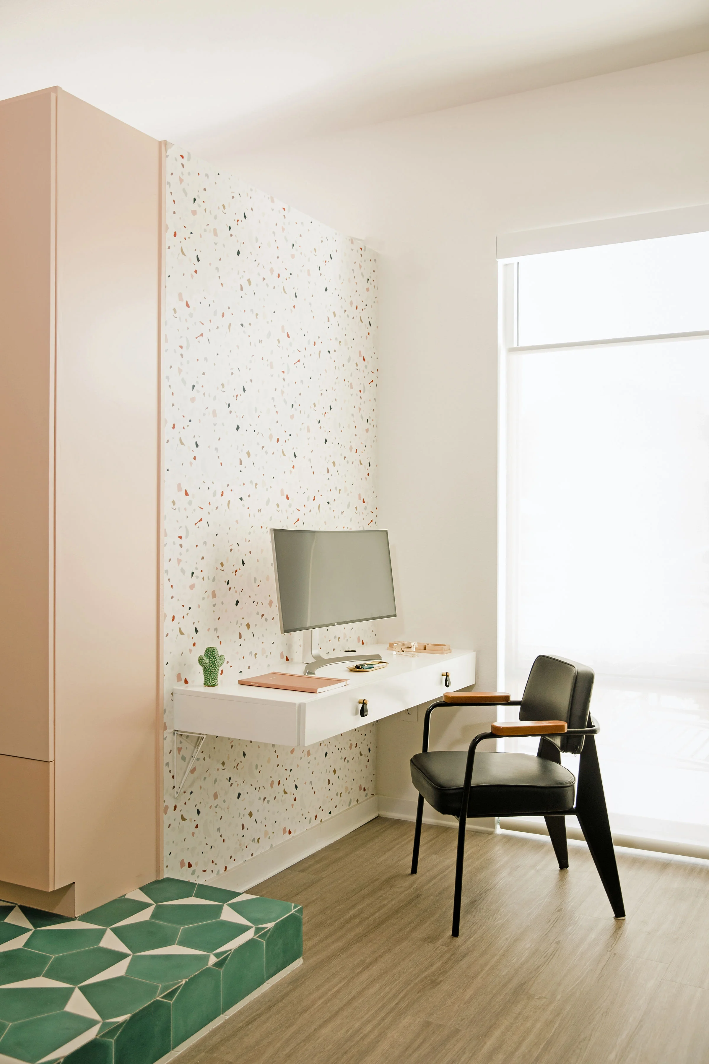 sophieeptonphotographydianaoffice-68.jpg