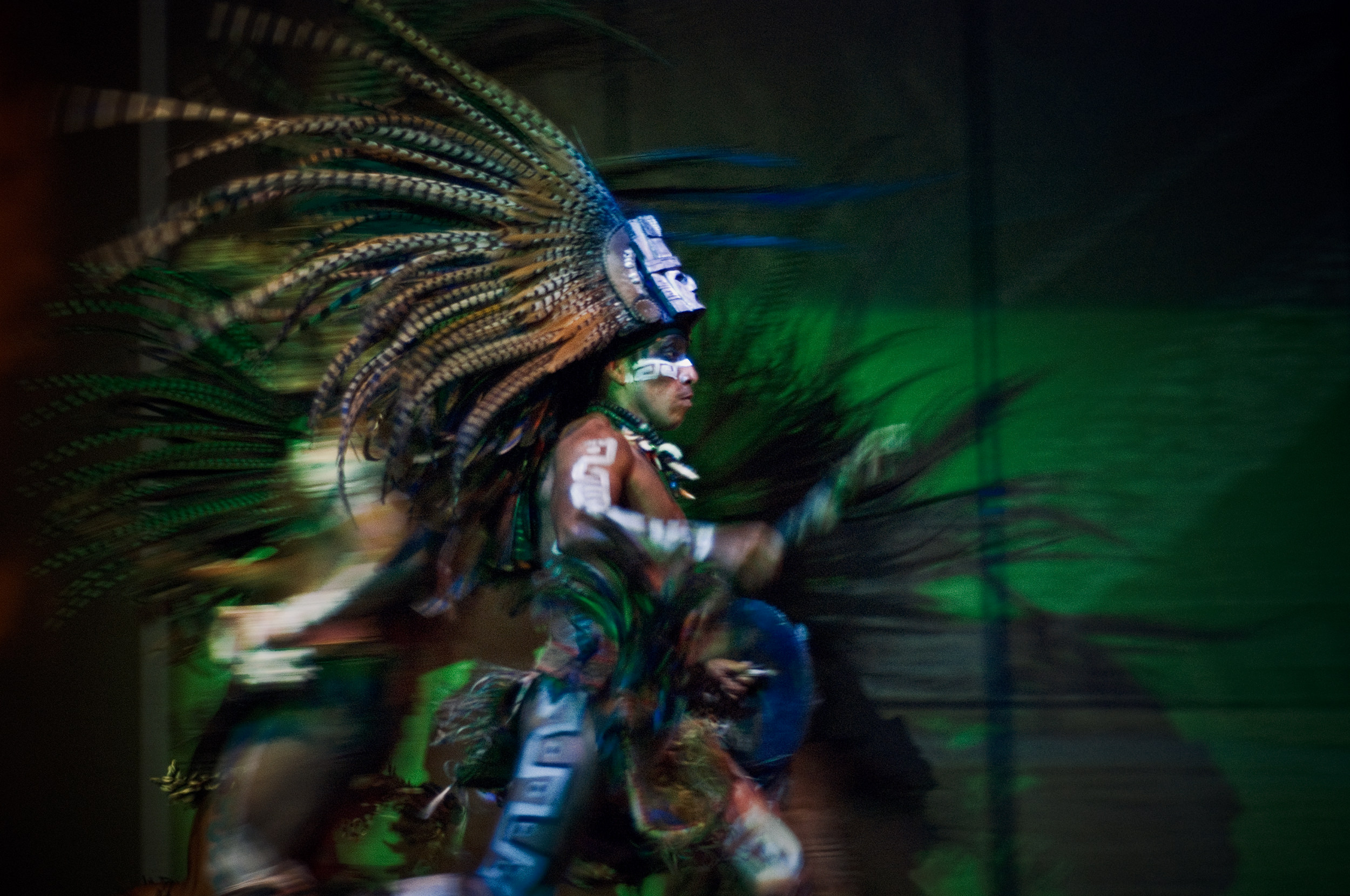 wojtek-jakubiec-photographer-montreal-mayan-mexico-documentary-mayan-show-man-running-NEW.jpg