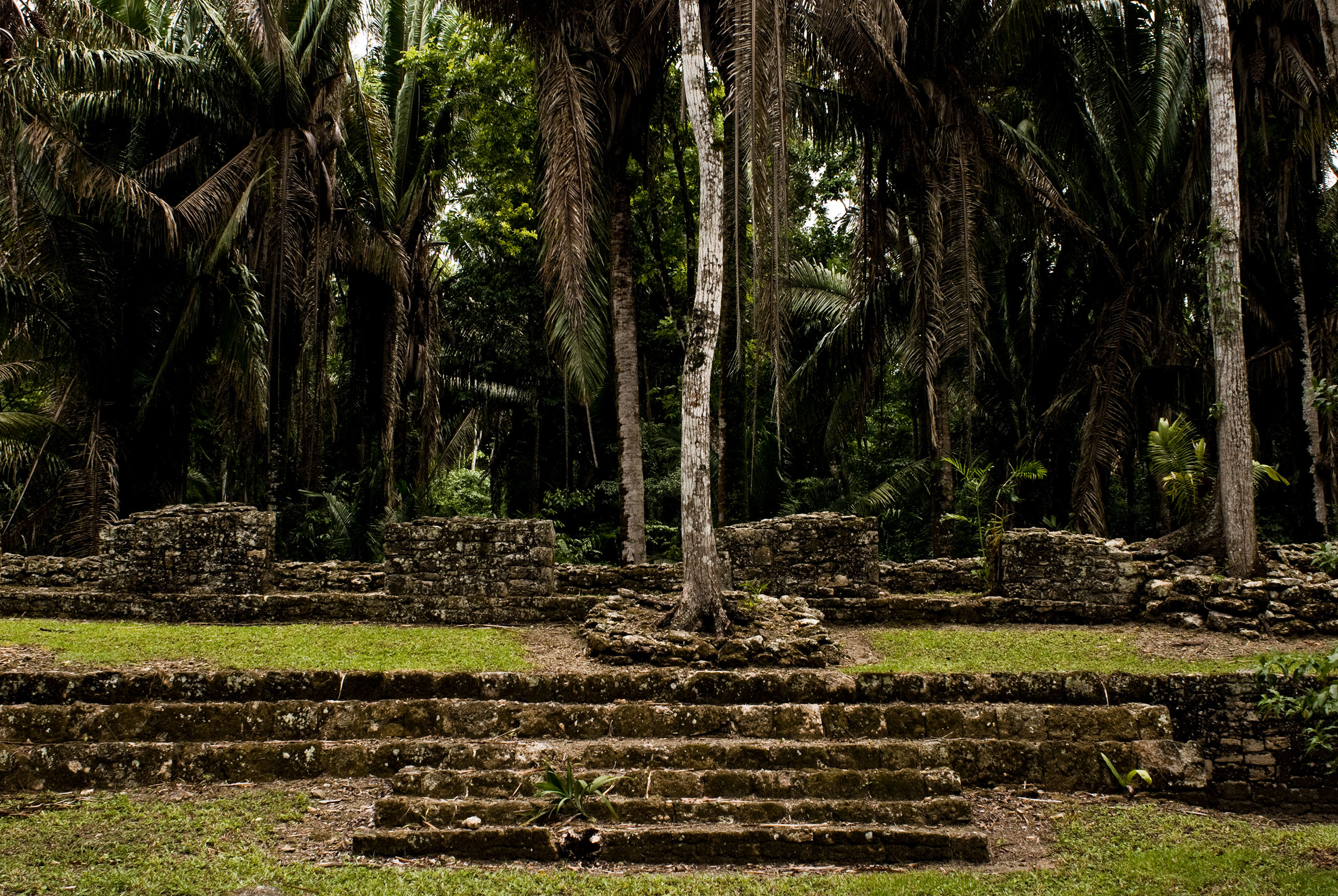 wojtek-jakubiec-photographer-montreal-mayan-mexico-documentary-Steps-and-stones-maya.jpg