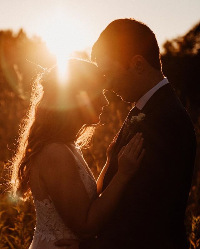 It&rsquo;s crazy outside. Be safe. (My @roostmke feed is in algorithm hell currently - so I&rsquo;m sharing a few photos from my wedding and portrait work there in this feed. 
#roostmke #marriedinmilwaukee