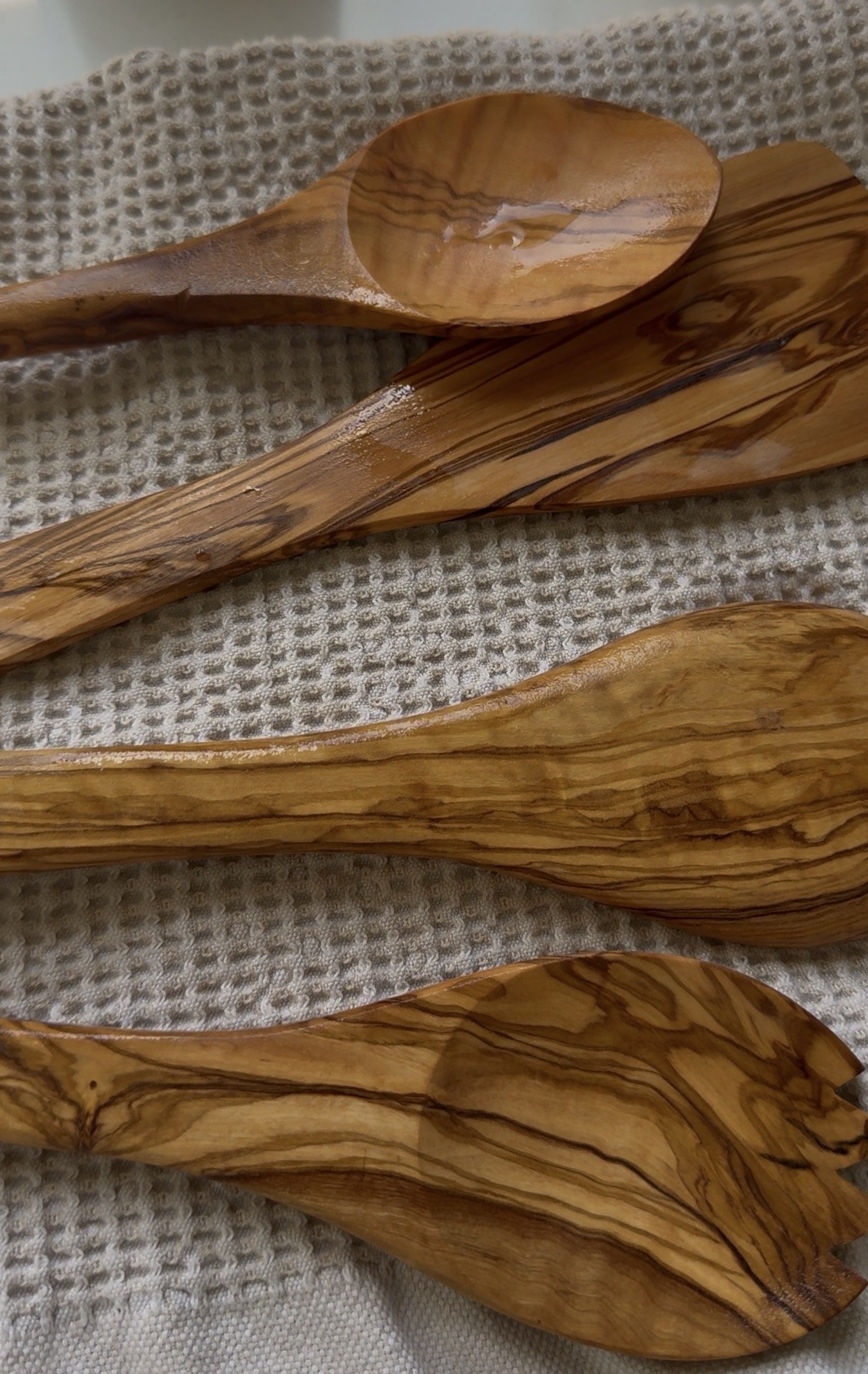 The Right Way to Clean Wooden Spoons
