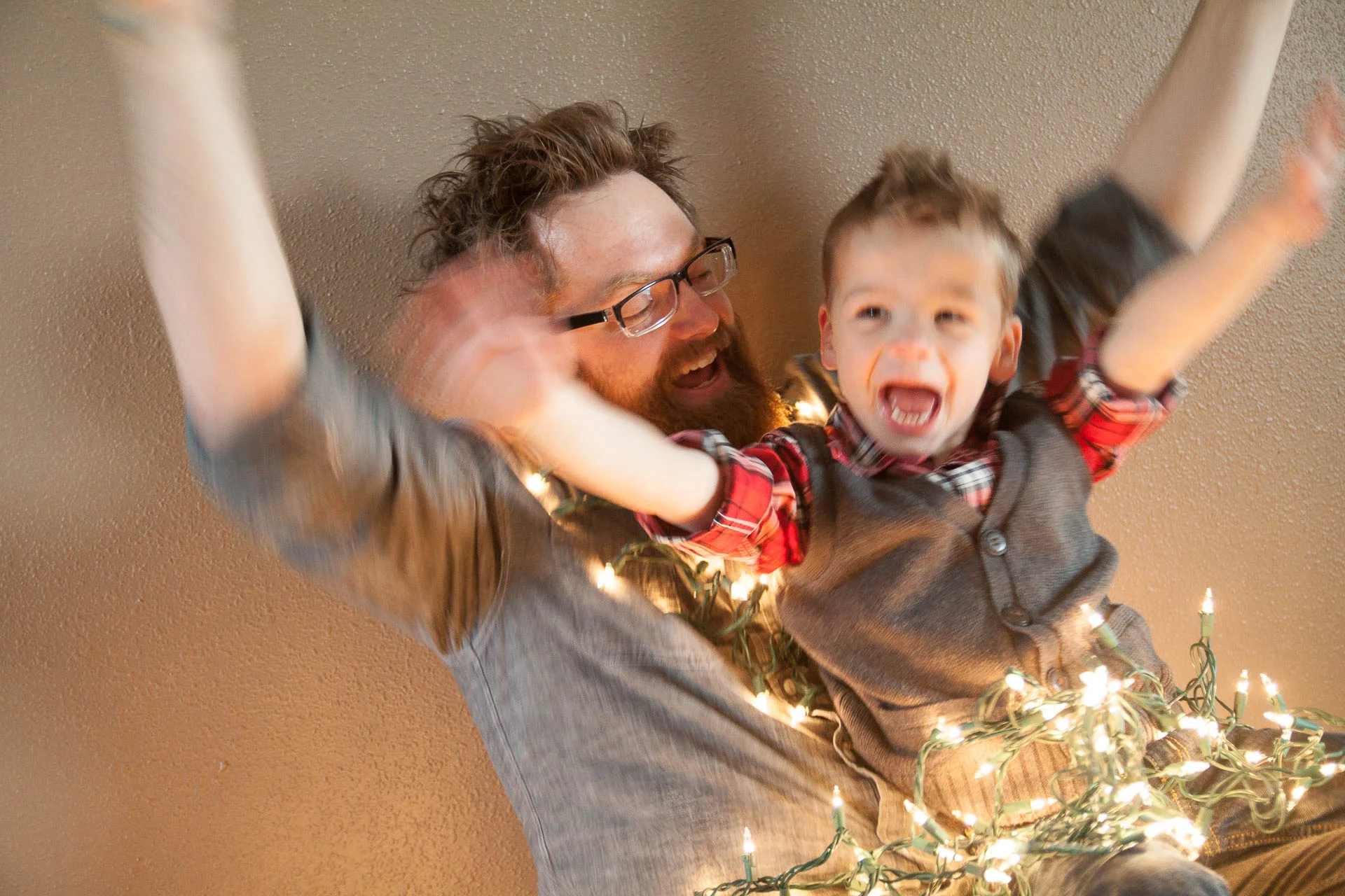fun christmas time pictures for family photographers