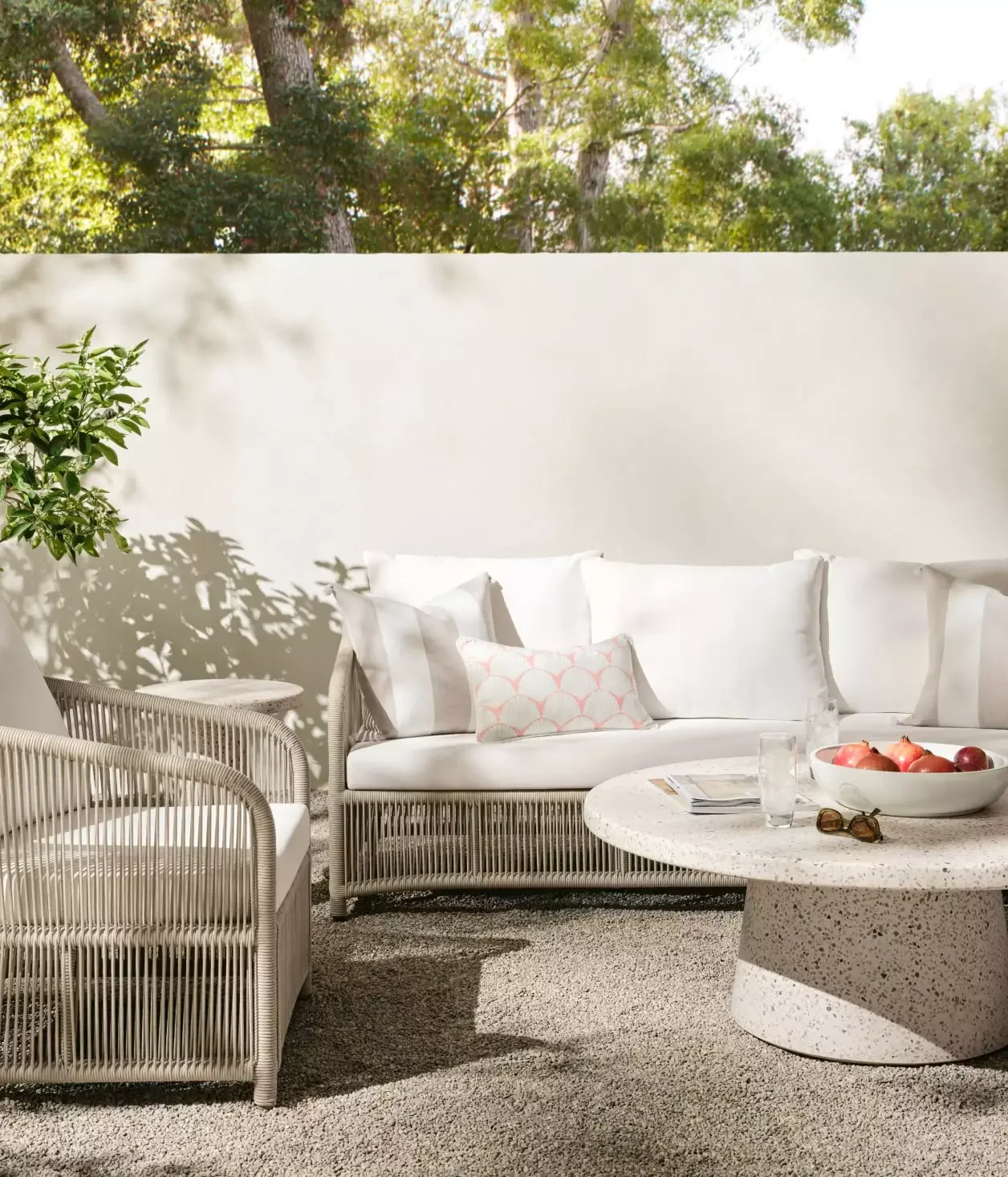 Outdoor_6_12.webp