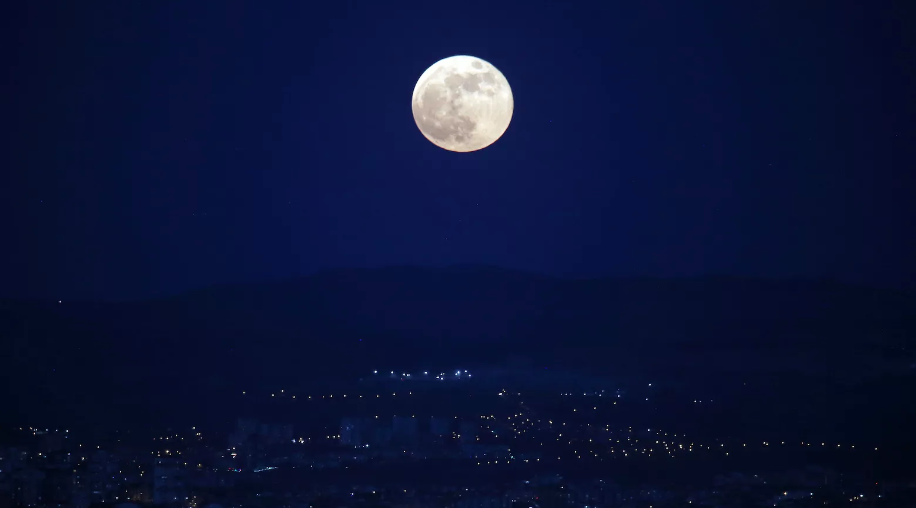 Best full moon ritual: from May 2021 and beyond, here's what astrologers recommend