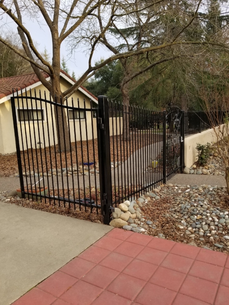 Fences and Gates for Gardens