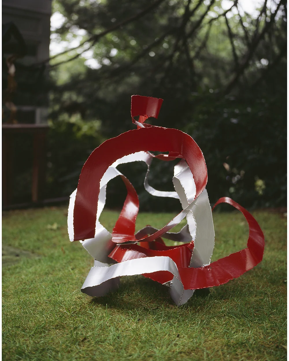 2.c-Ono-Cavorting-2006.-Mild-steel-91.4-x-81.3-x-81.3-cm-x.jpg
