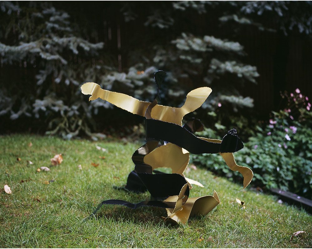 12.c-Ono-Tristan-and-Iseult-2006.-Mild-steel-81.3-x-106.7-x-91.4-cm-x.jpg