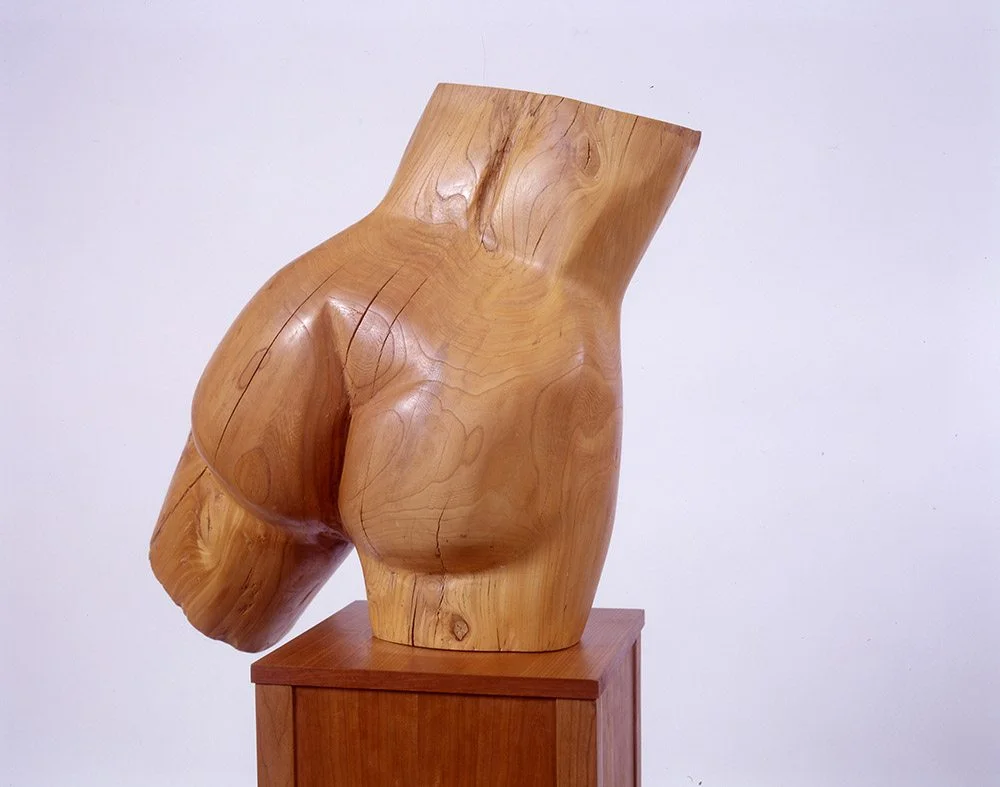 17.c-Ono-Flying-1986.-Sycamore-wood-58.4-x-63.5-x-50.8-cm-x.jpg