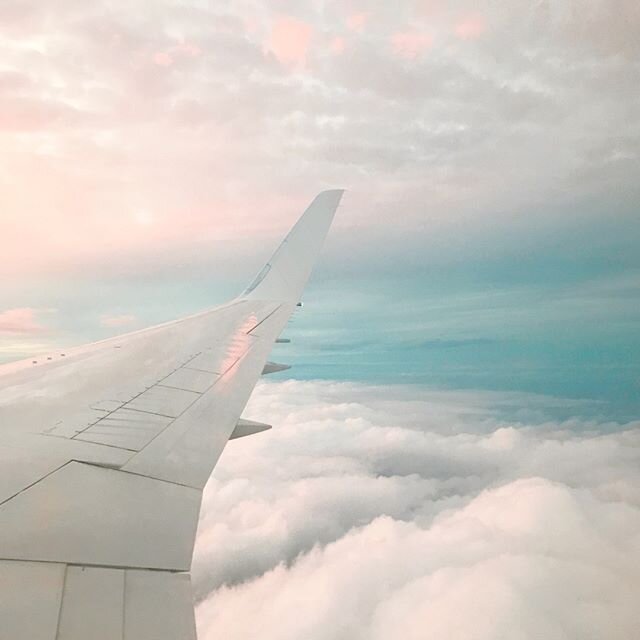 ✨How do you feel when you see this photo?✨⁠
⁠
For me, a strong sense of wanderlust✈️ emerges...do you feel it too? ⁠
⁠
One of the biggest drivers and &quot;why's&quot; behind the creation of The Aurora Creative is to become a #digitalnomad and live t