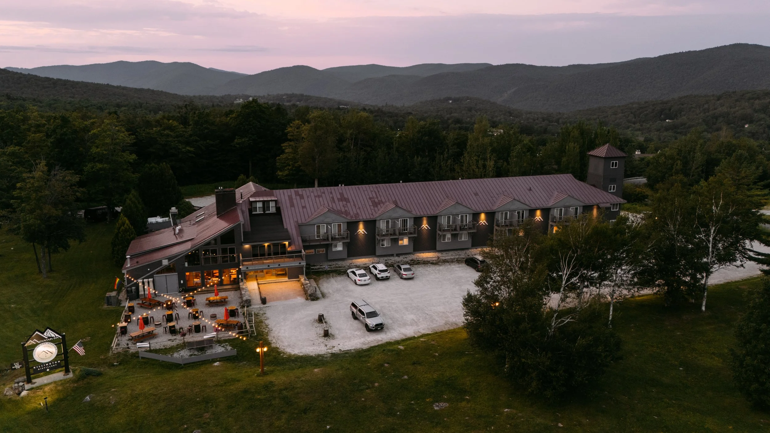 Drone_MountainInn_KillingtonVT_PeteCurialle_0316.jpg