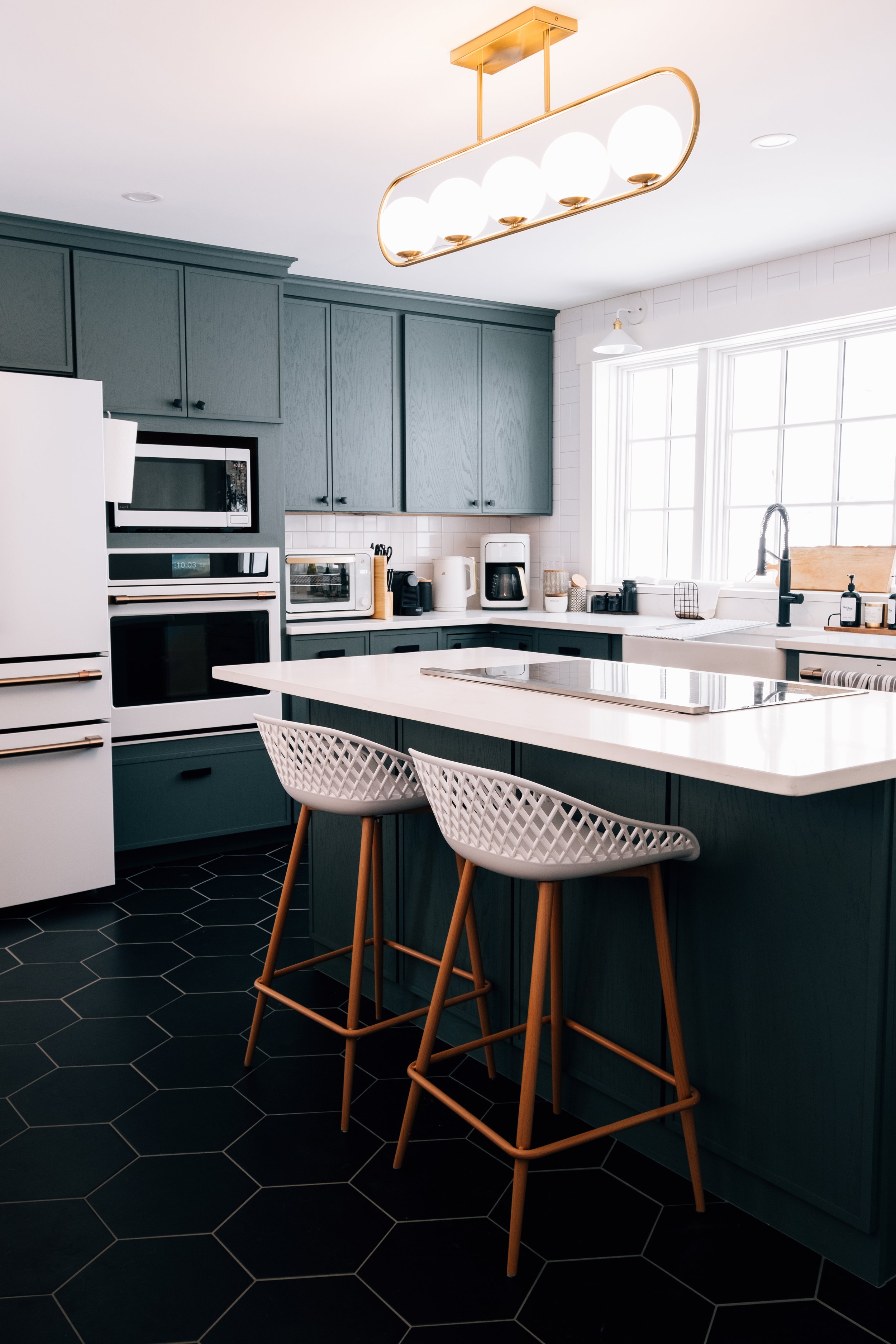 Kitchen_MileAwayStoweVT_PeteCurialle_7926.jpg