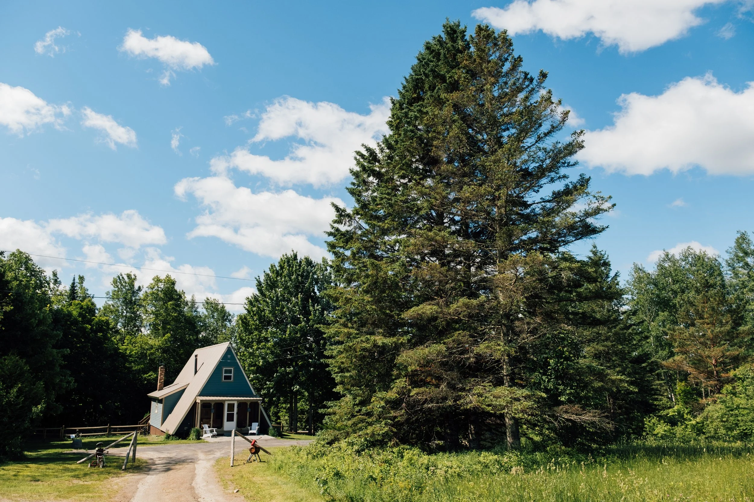 Exterior_KingdomAFrame_BurkeVT_PeteCurialle_8934 (1).jpg