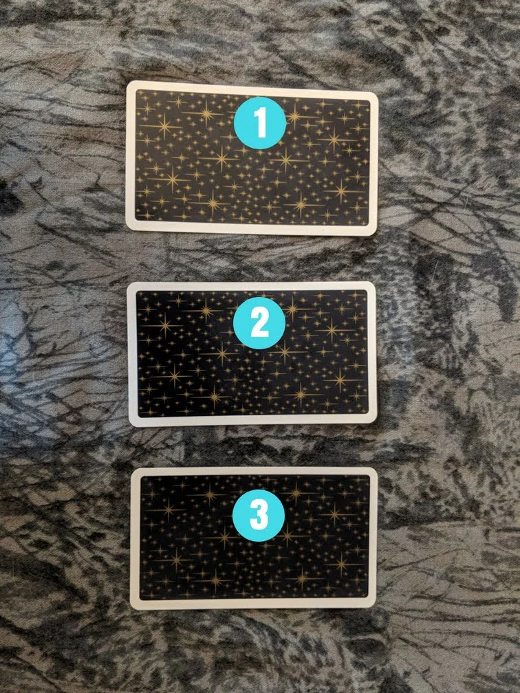 DAILY TAROT SPREADS.jpg