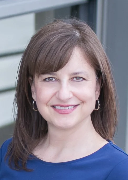 Angela Harrington Headshot.jpg