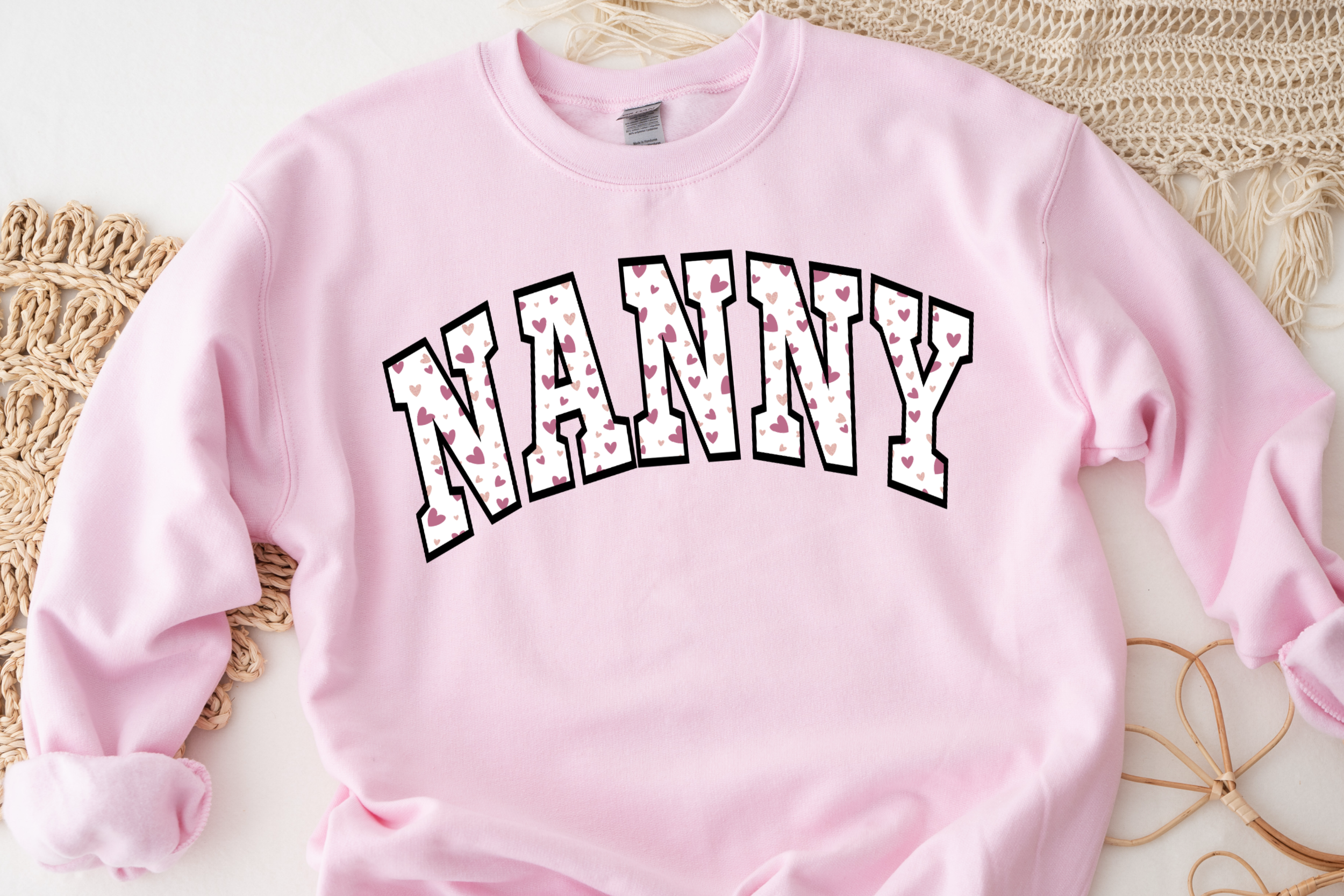 valentine sweatshirt white heart.PNG