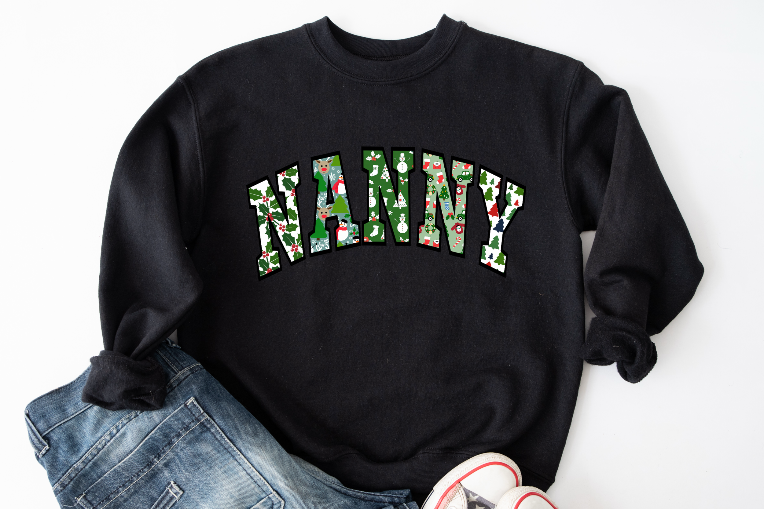 sweatshirt christmas green collage 2.PNG