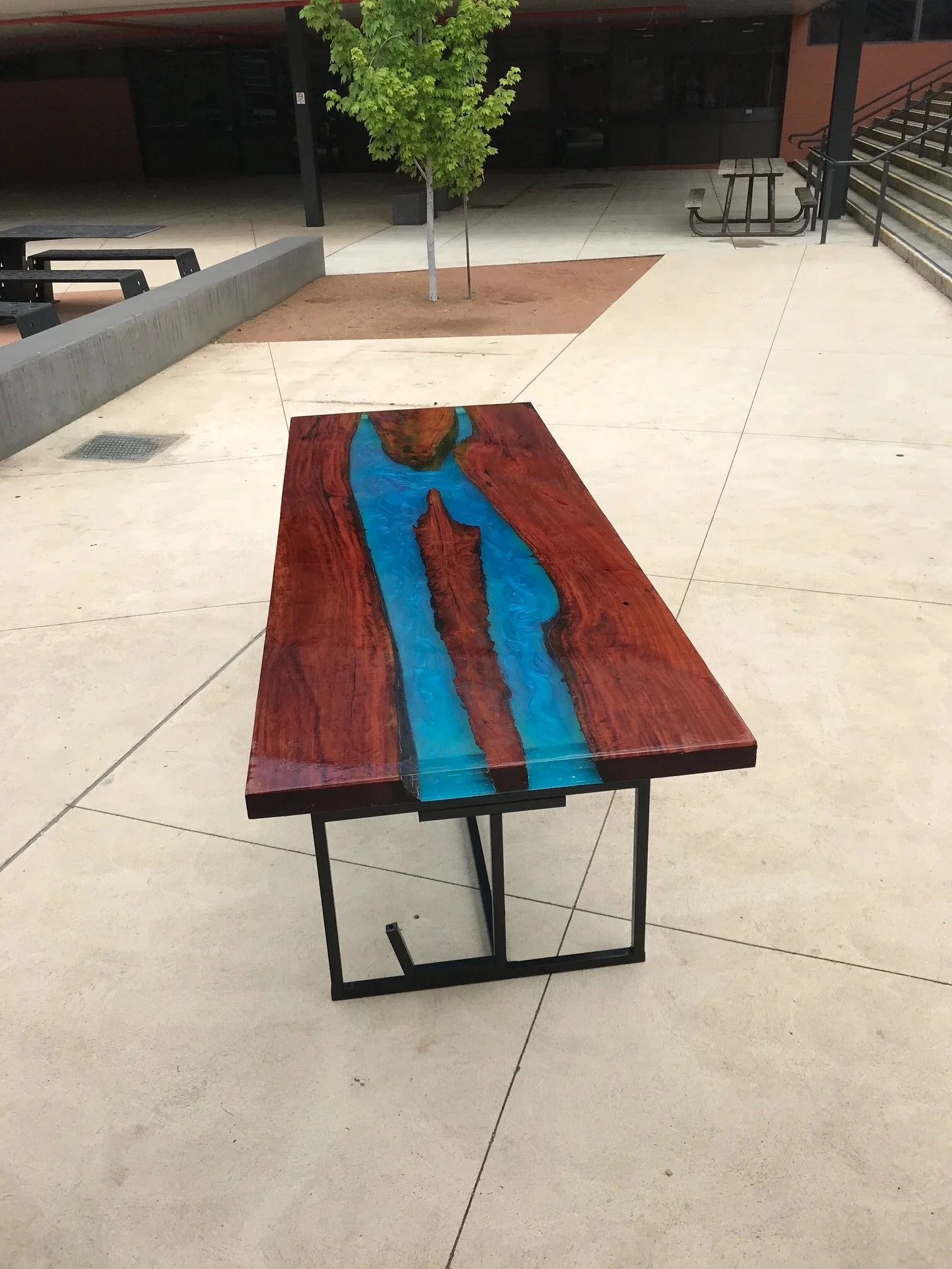 How to Build a River Table — Simon's House