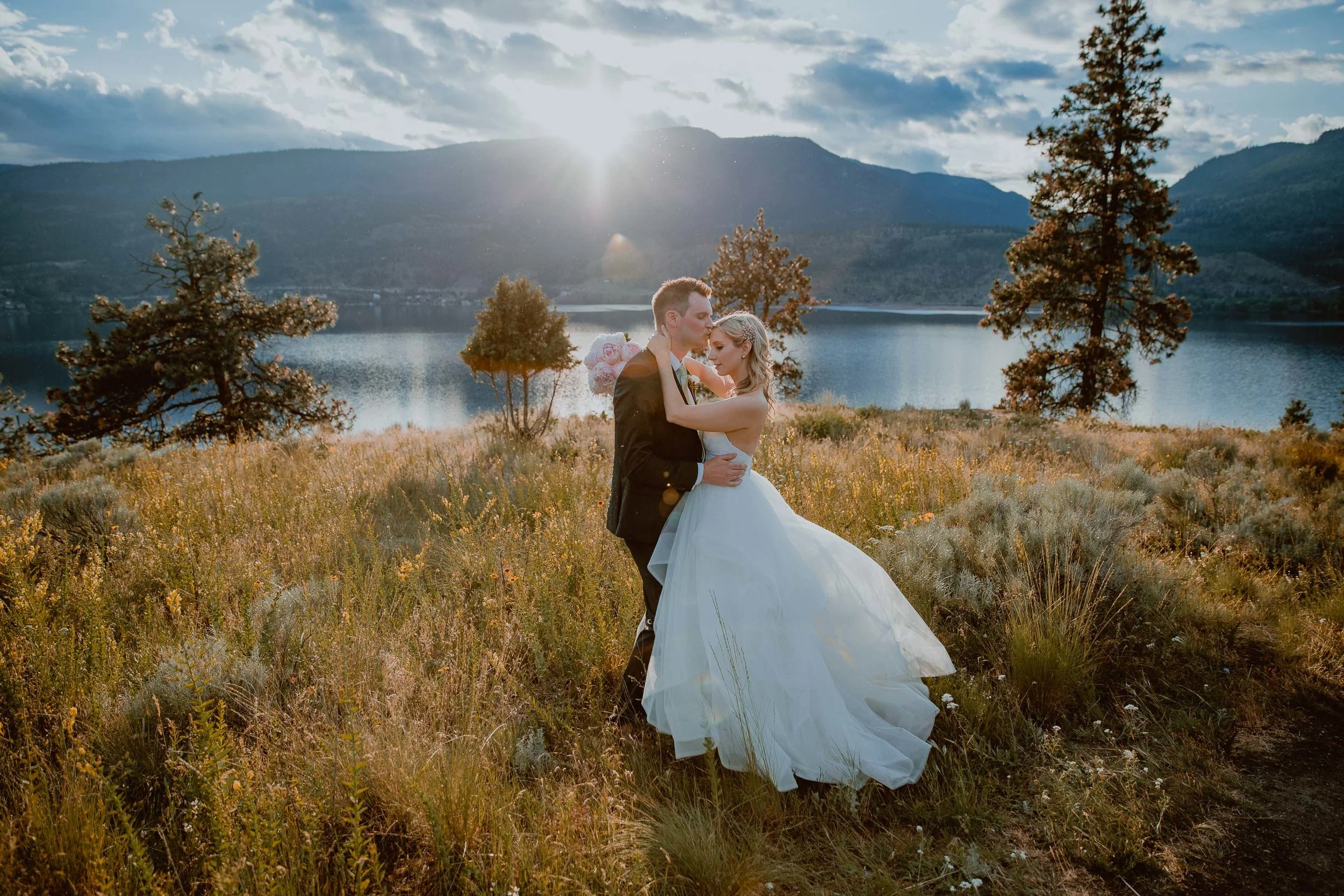 GH Photography Knox Mountain Kelowna Wedding