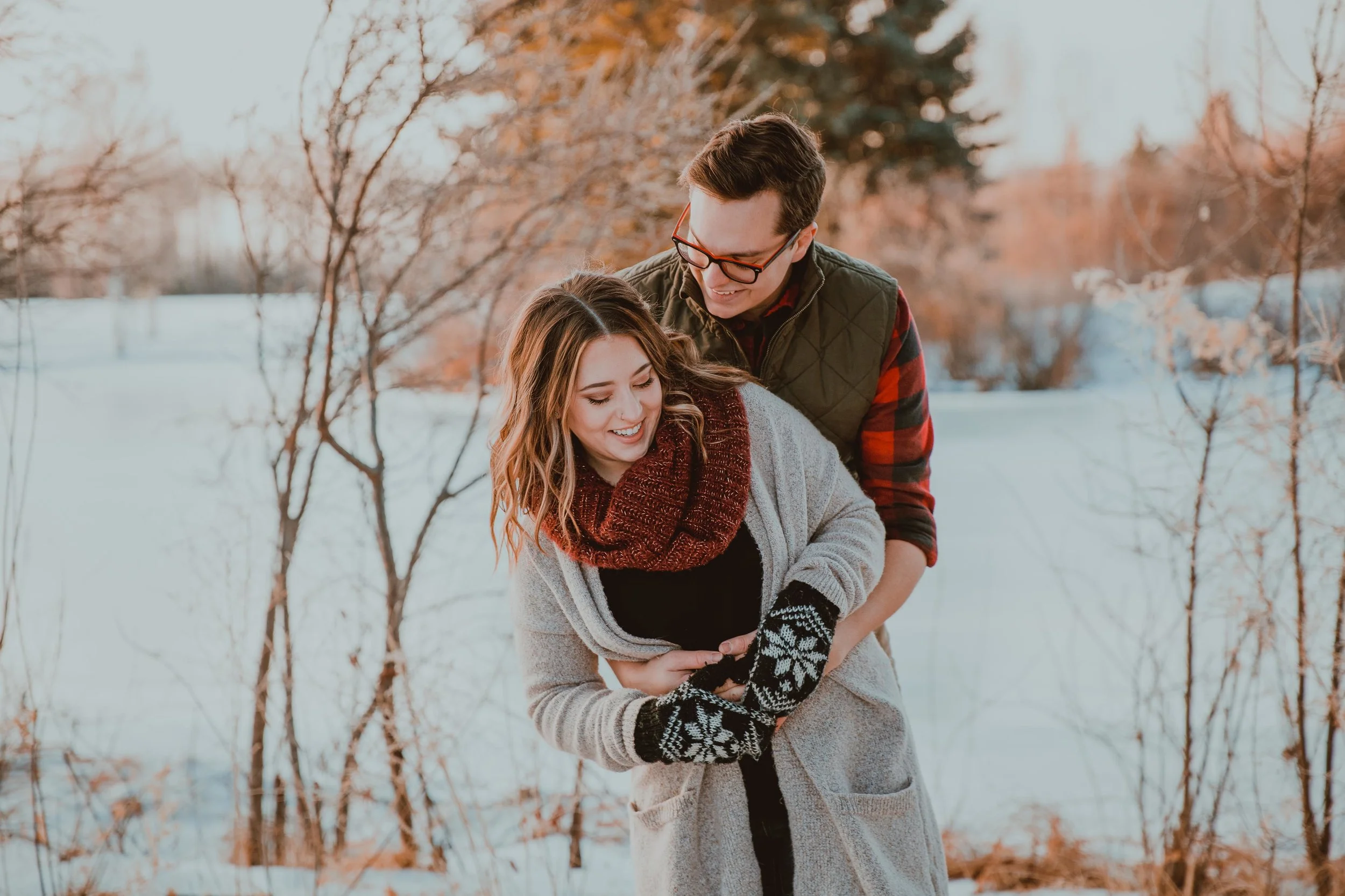 GH Photography Sunrise Hawrelak Park Engagement Session-36.jpg