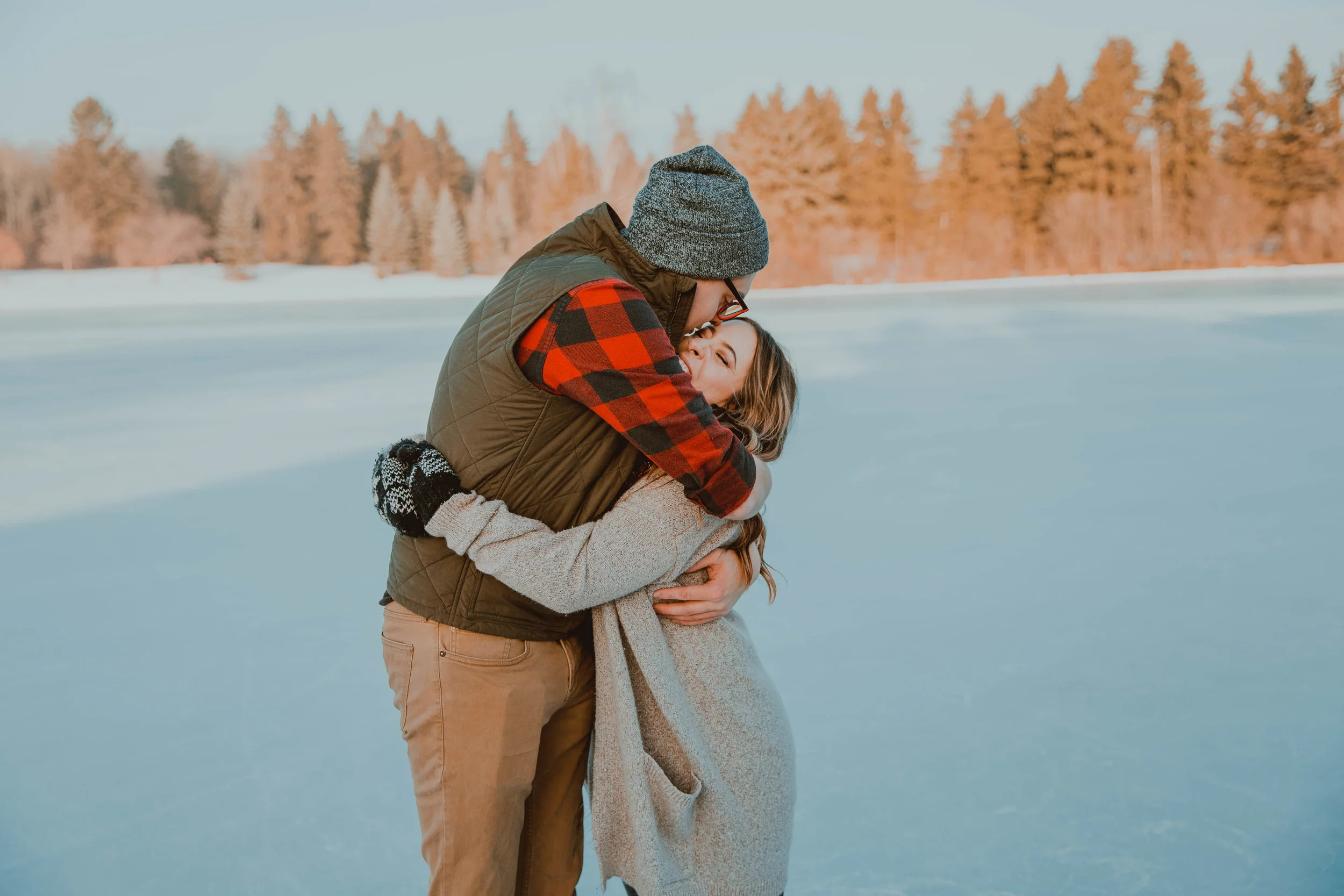 GH Photography Sunrise Hawrelak Park Engagement Session-67.jpg
