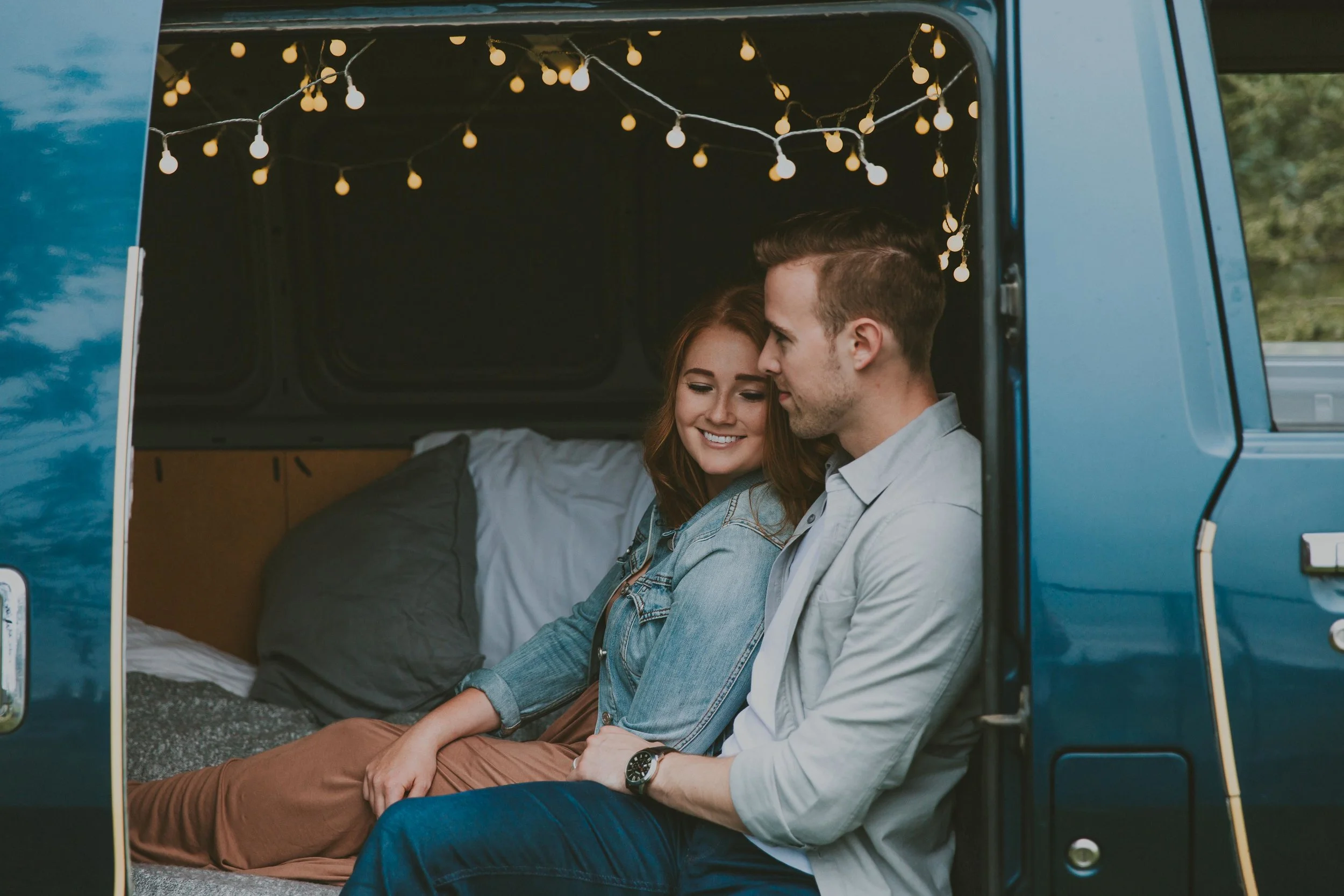 GH Photography Edmonton Hippy Van Engagement Session6.jpg