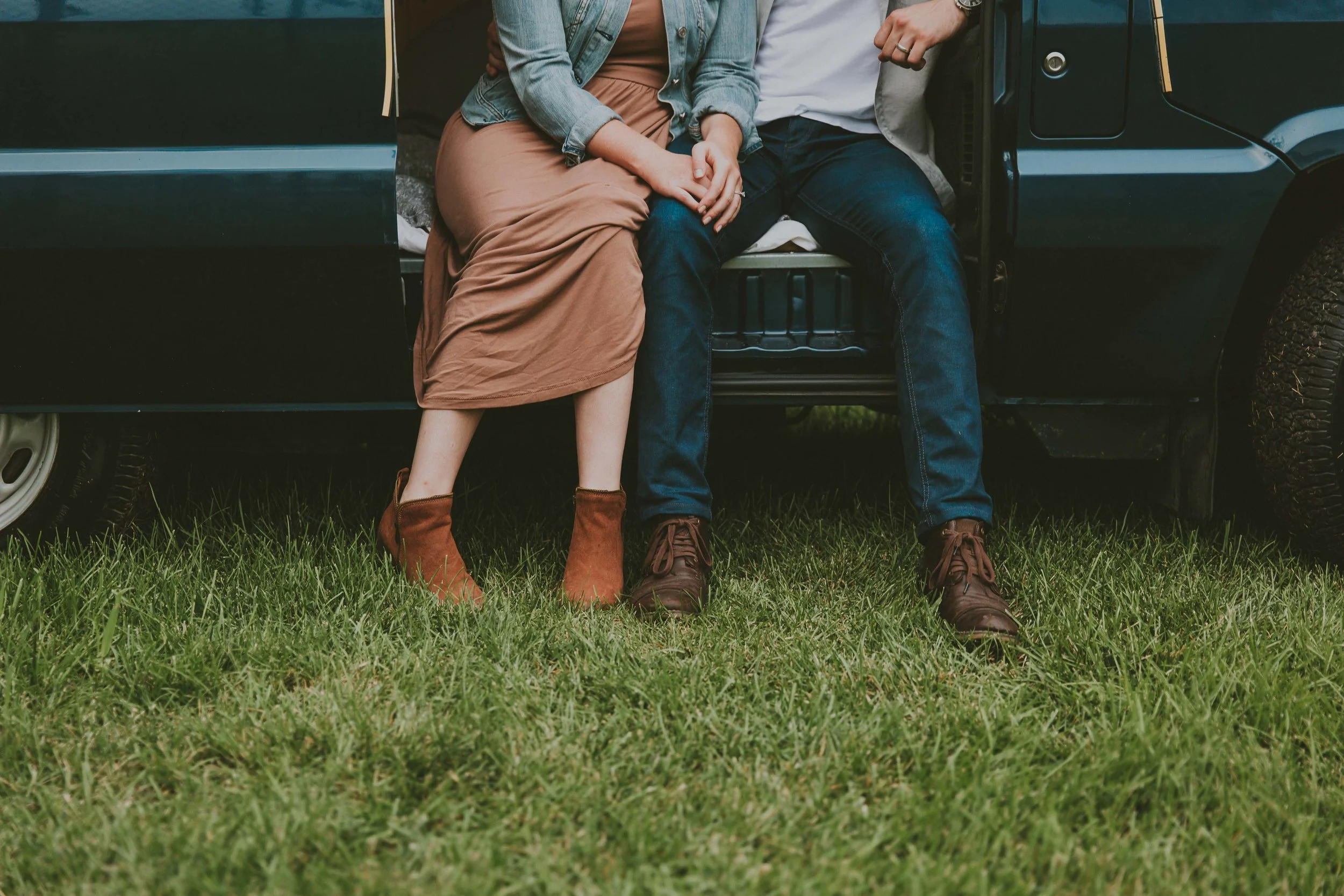 GH Photography Edmonton Hippy Van Engagement Session8.jpg
