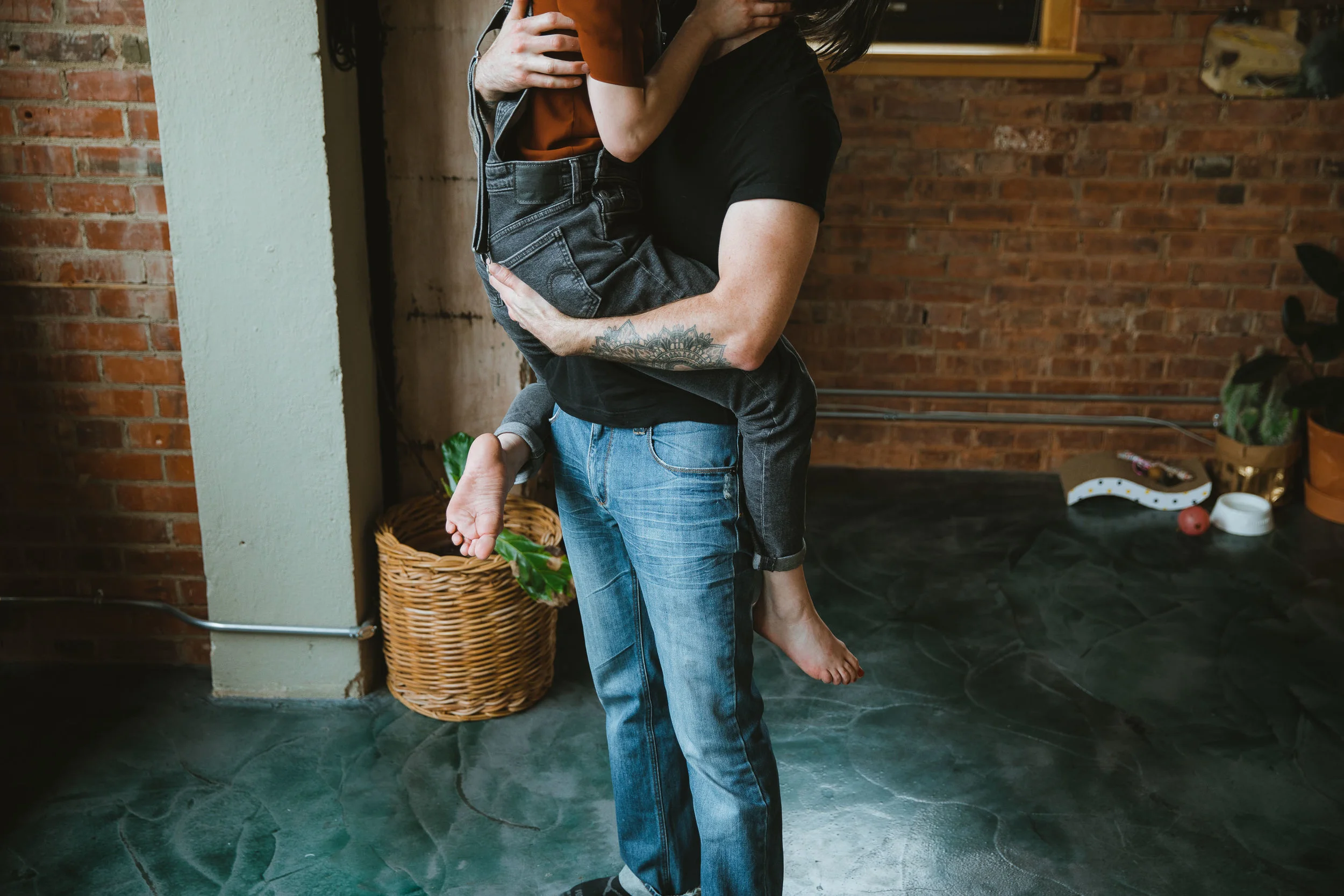 GH Photography Edmonton Intimate Indoor Couples Shoot-22.jpg