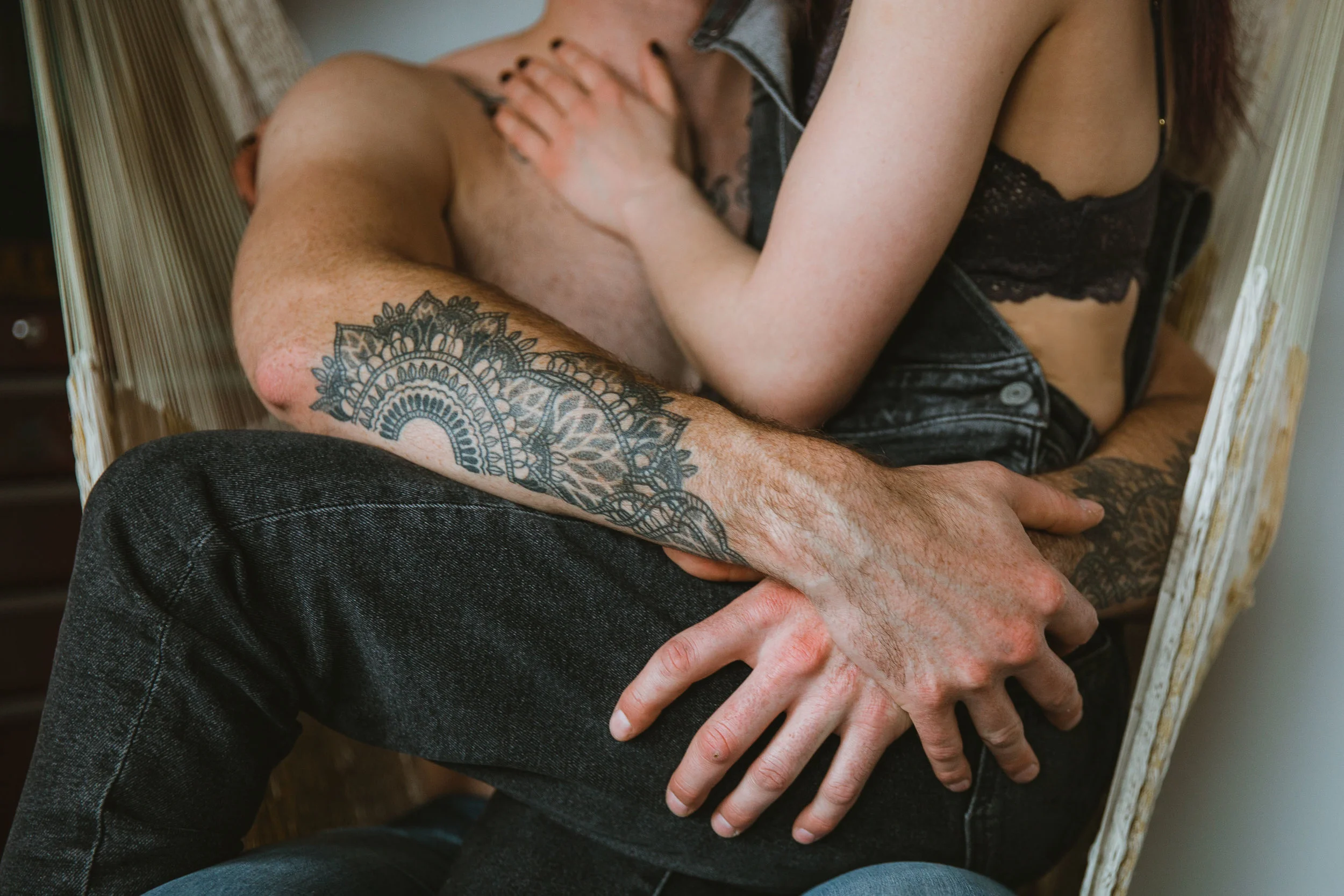 GH Photography Edmonton Intimate Indoor Couples Shoot-30.jpg