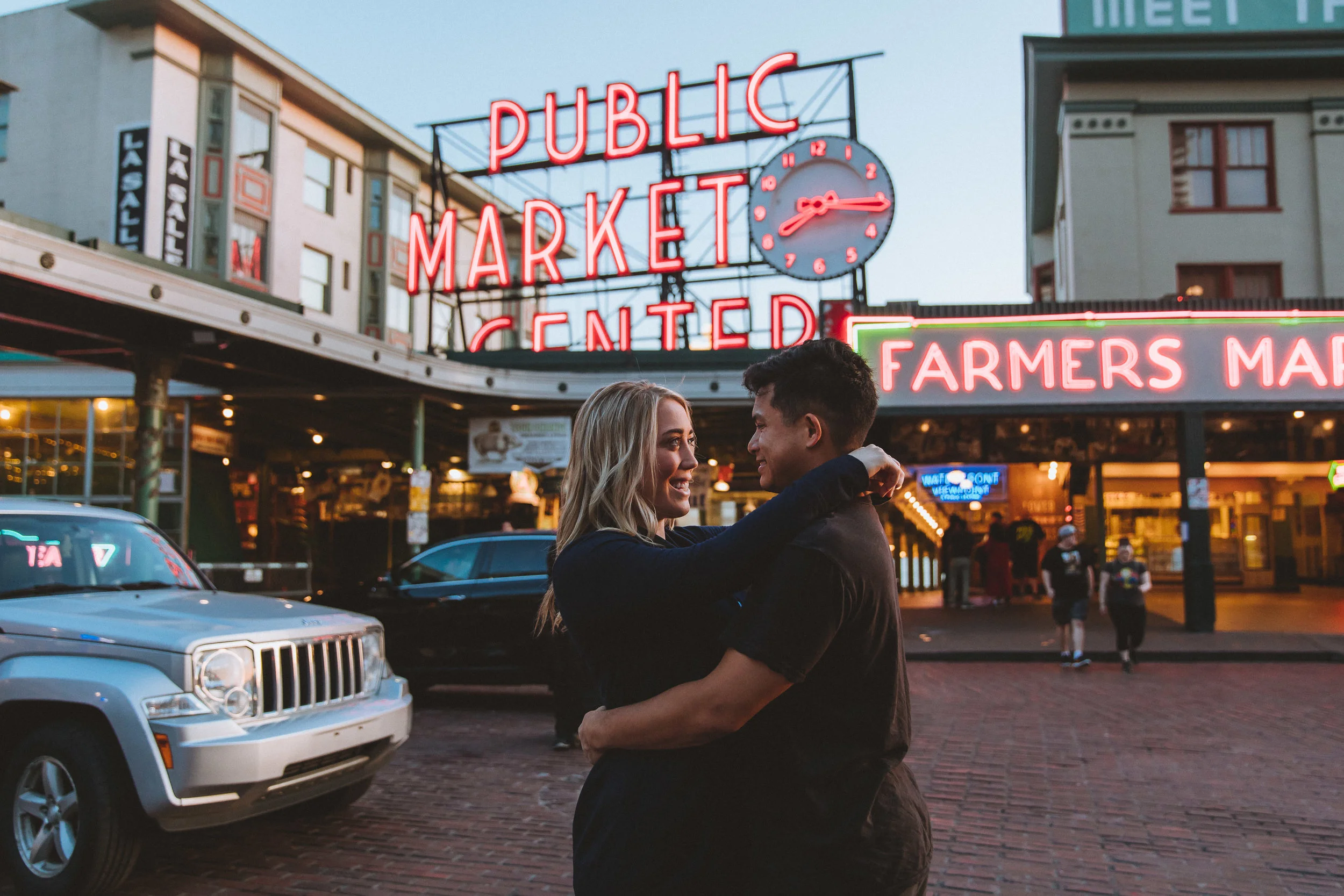 Public Place Market Couple-2.jpg