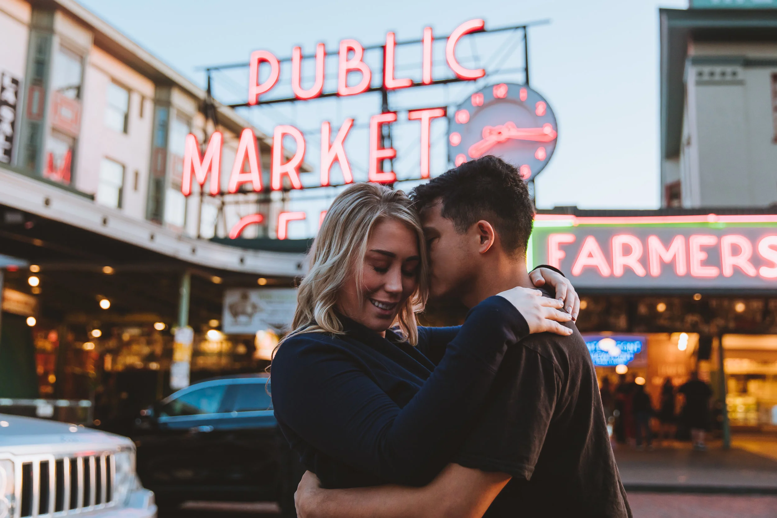 Public Place Market Couple-3.jpg