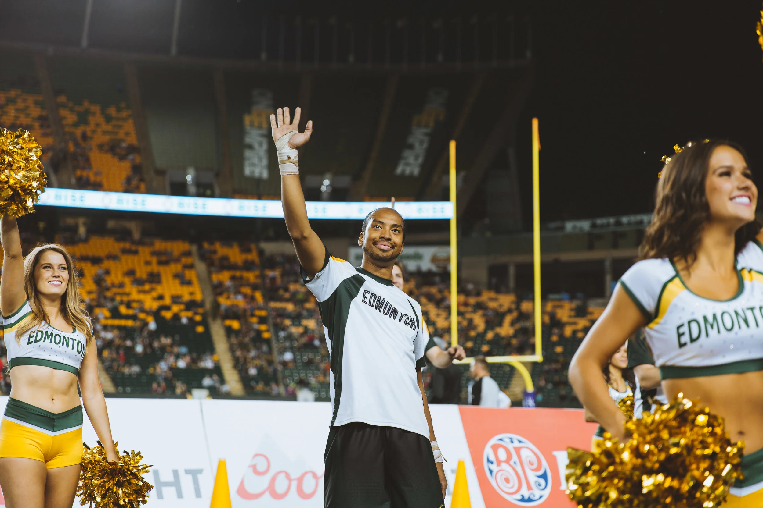 Edmonton Eskimos Cheer — GH PHOTOGRAPHY Edmonton Photographers
