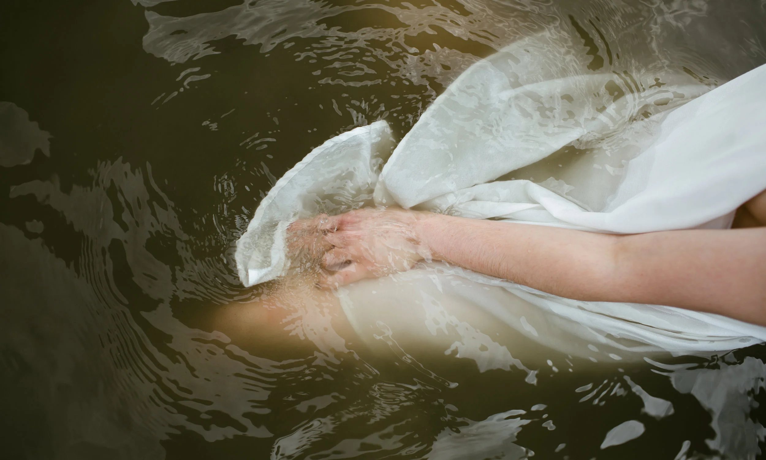 GH Photography Edmonton Model Water photoshoot 3.jpg