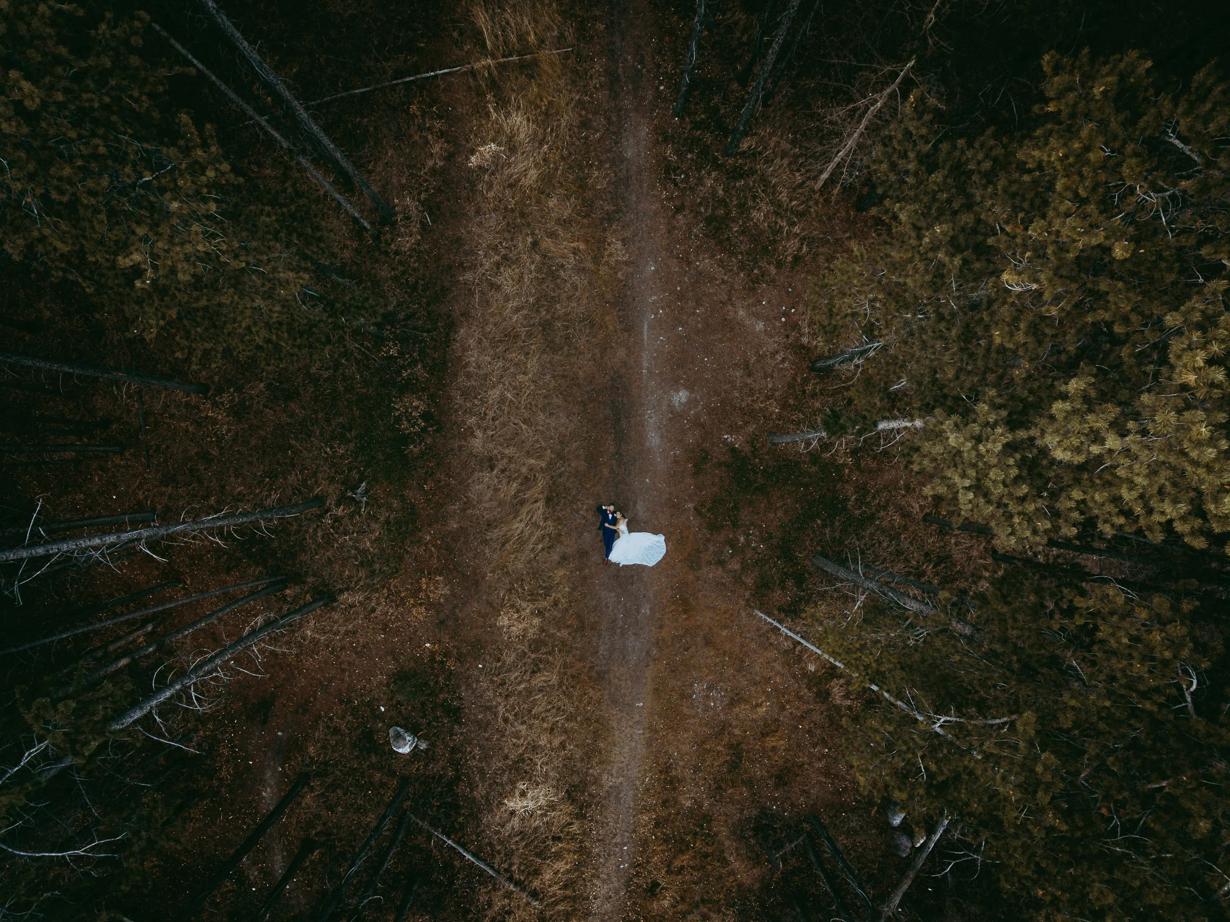 Lindsey and Chris FB Sneak Peeks-7.jpg