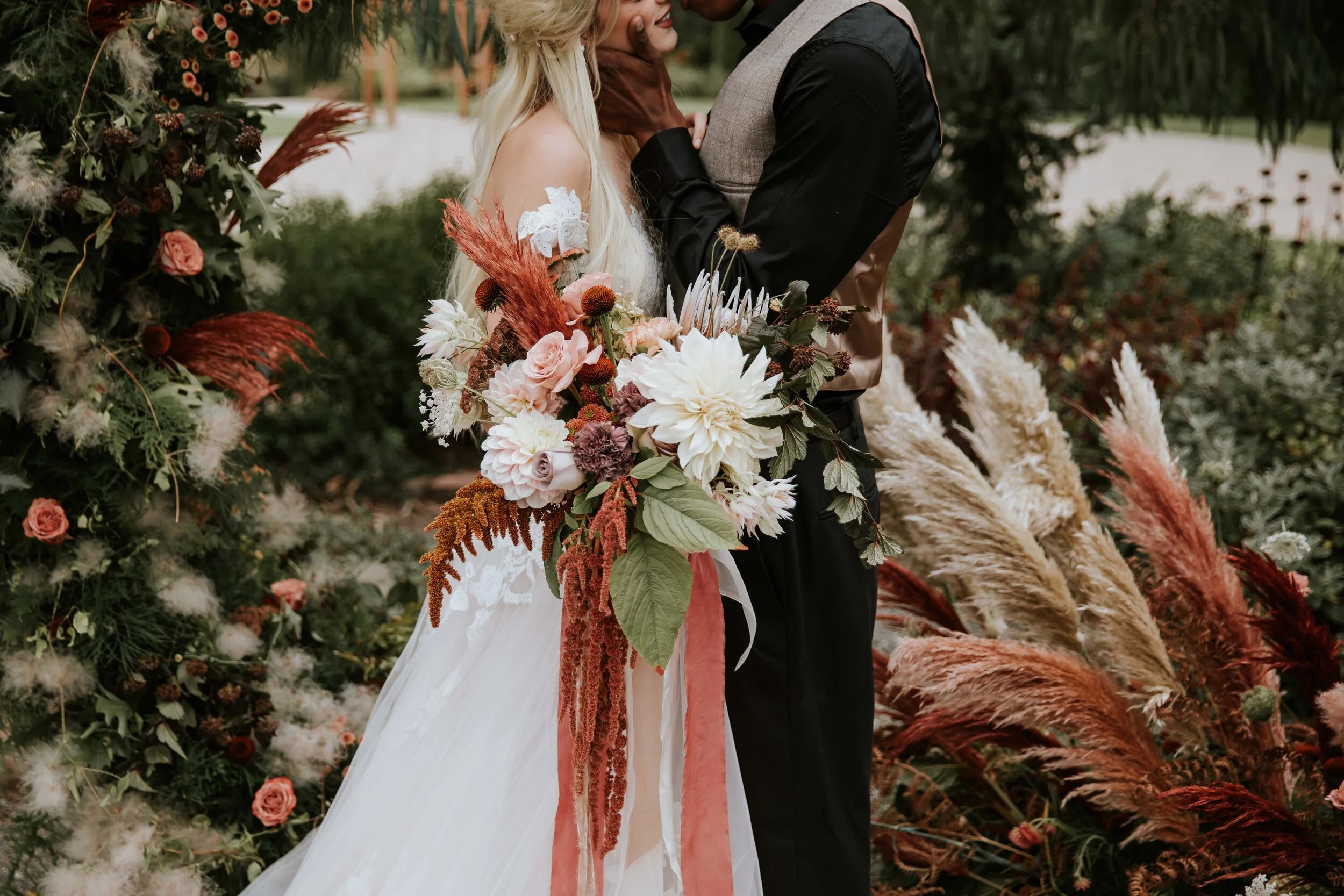 GH Photography Elegant Luxury and Stylized Wedding Bridal Session with Circle Arch Greenery-5.jpg