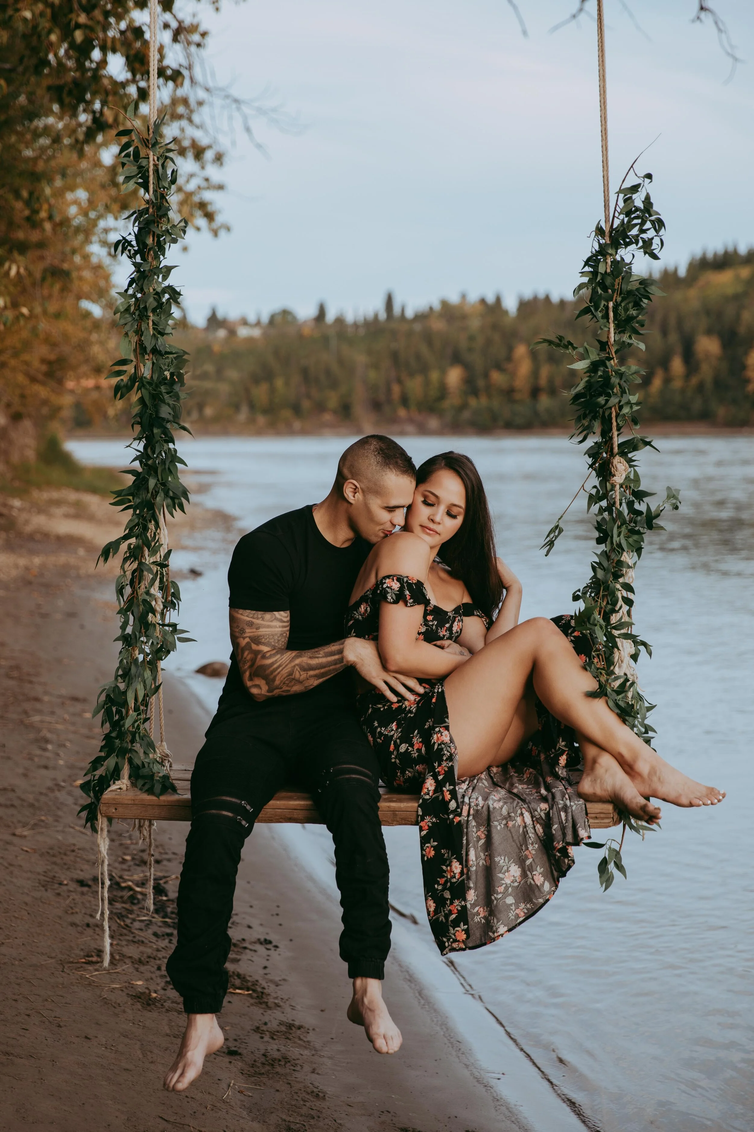 GH Photography Intimate Lifestyle Session on the Riverbank-1.jpg